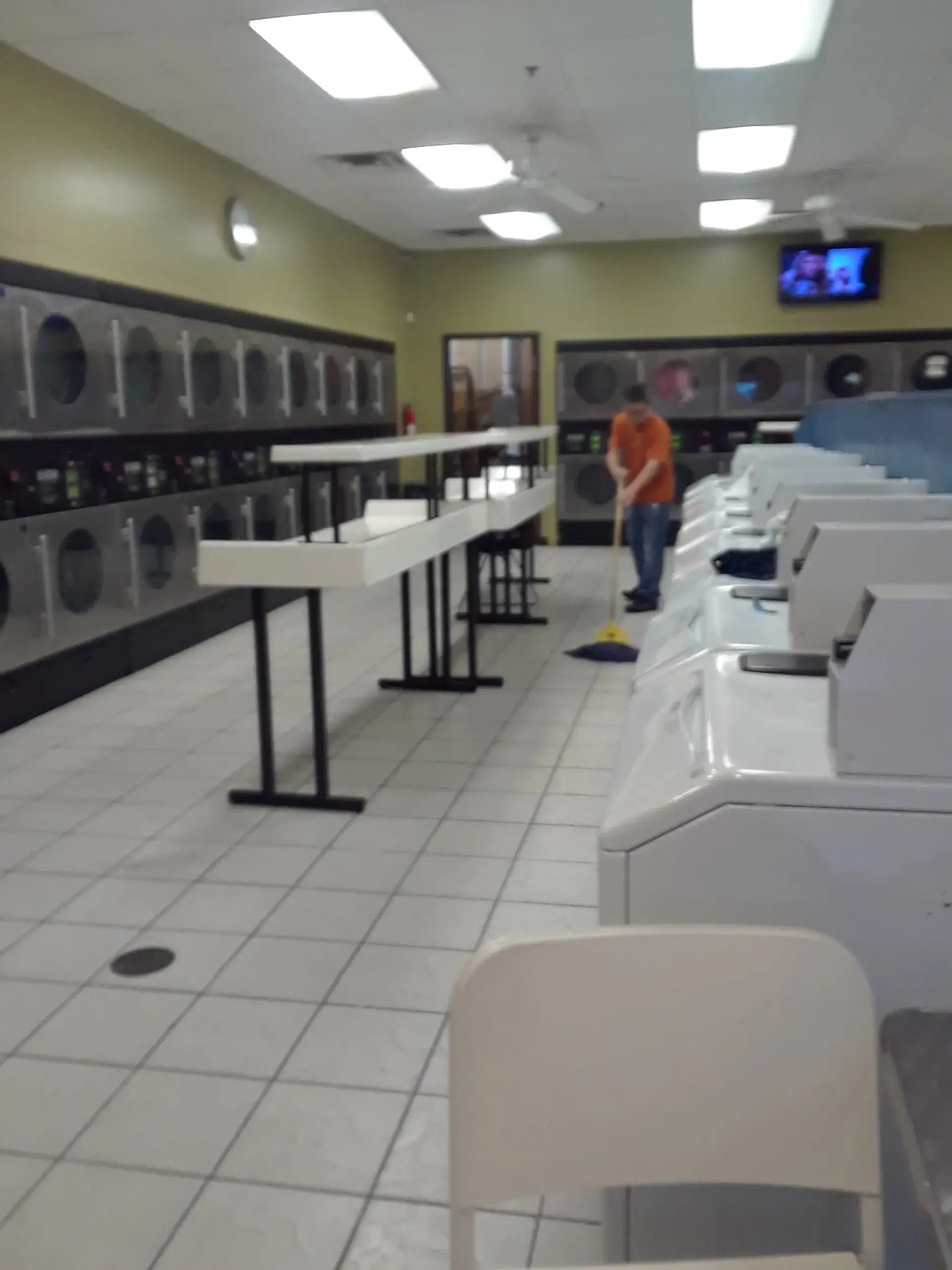 Pure Lavanderia thumbnail 17