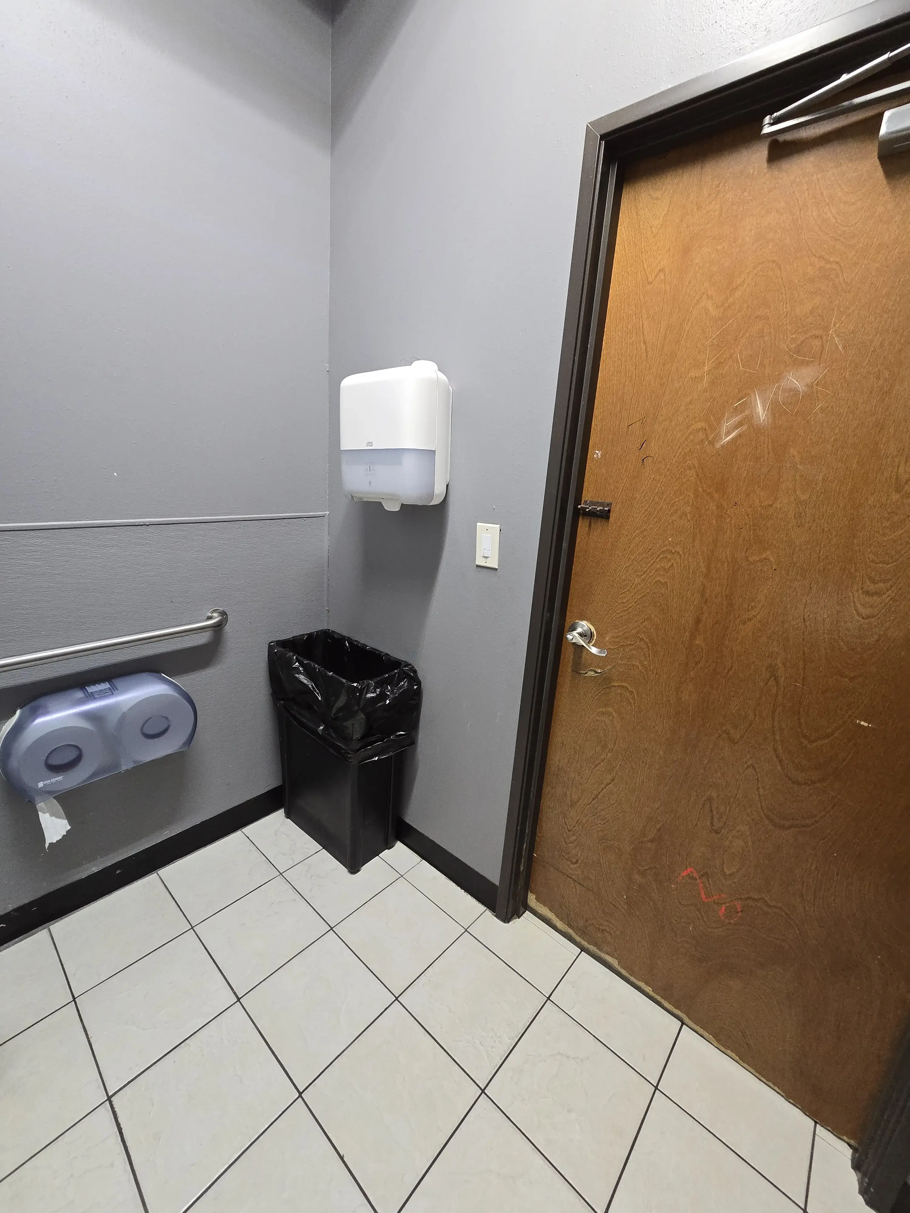 Pure Lavanderia - Image 19