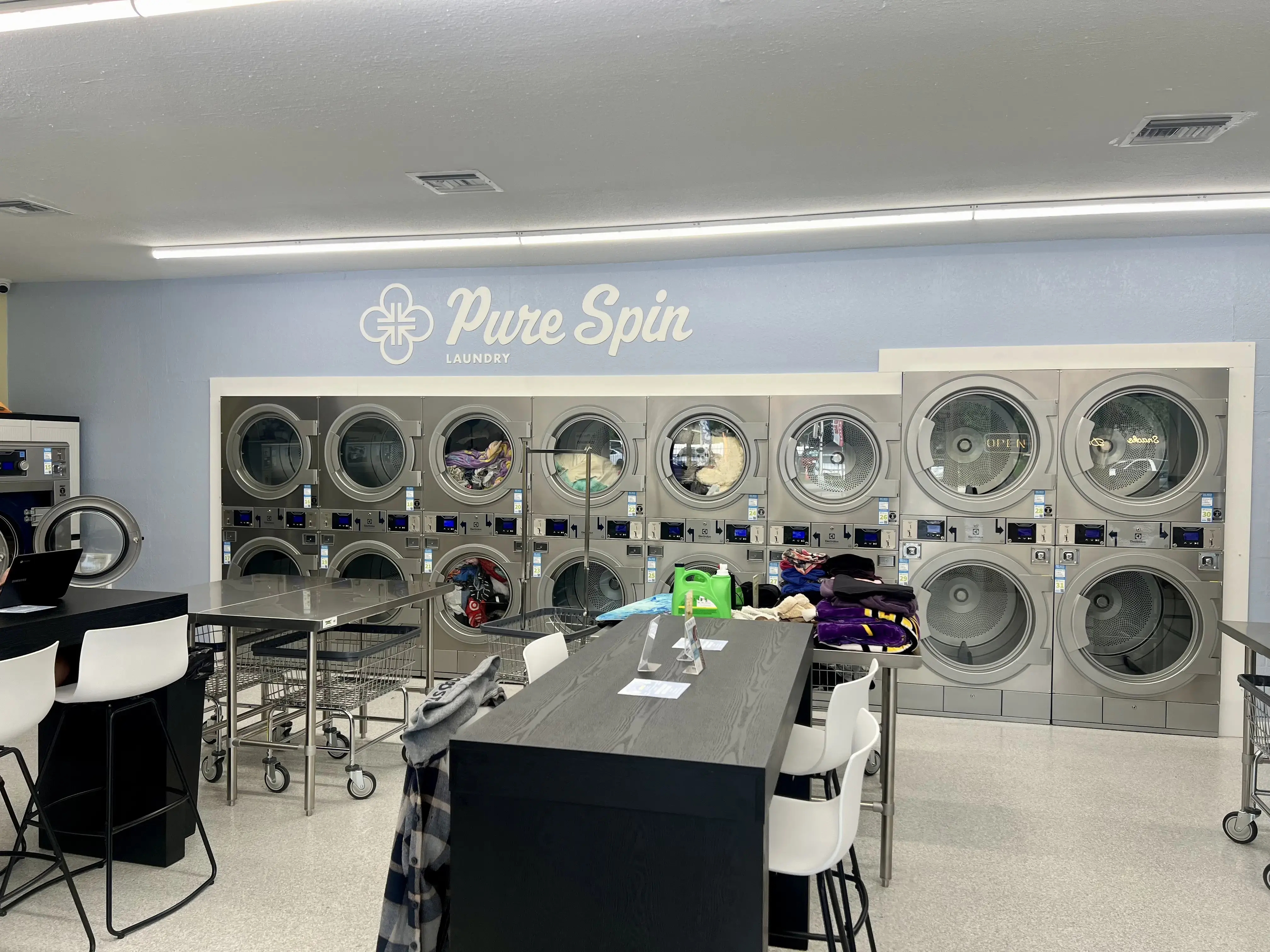 Pure Spin Laundry - Image 1