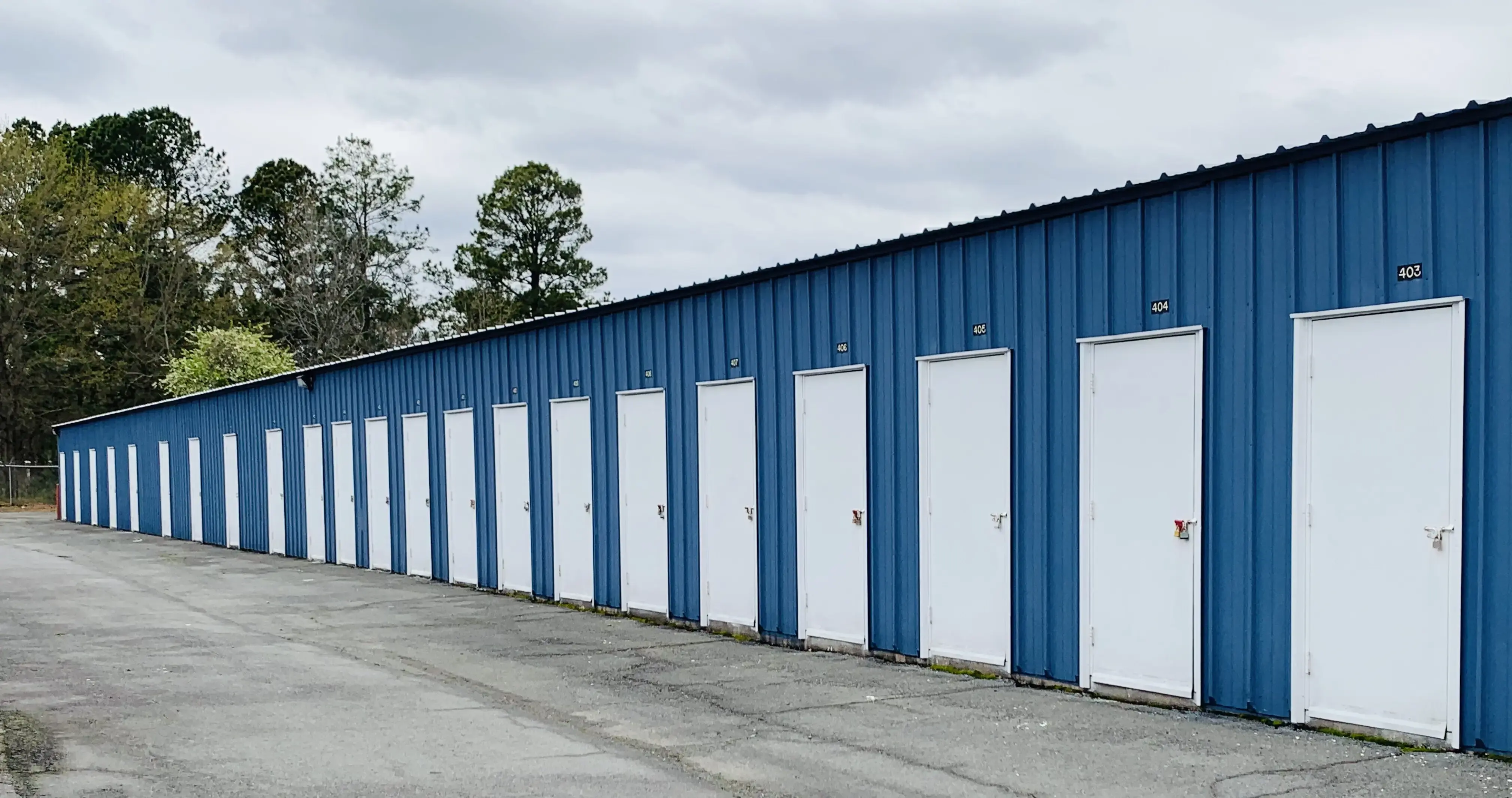 PURNELL'S MINI-STORAGE & COIN LAUNDRY - Image 1