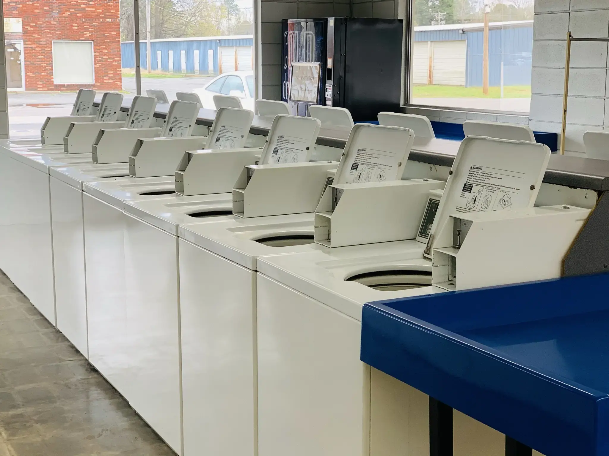 PURNELL'S MINI-STORAGE & COIN LAUNDRY - Image 5