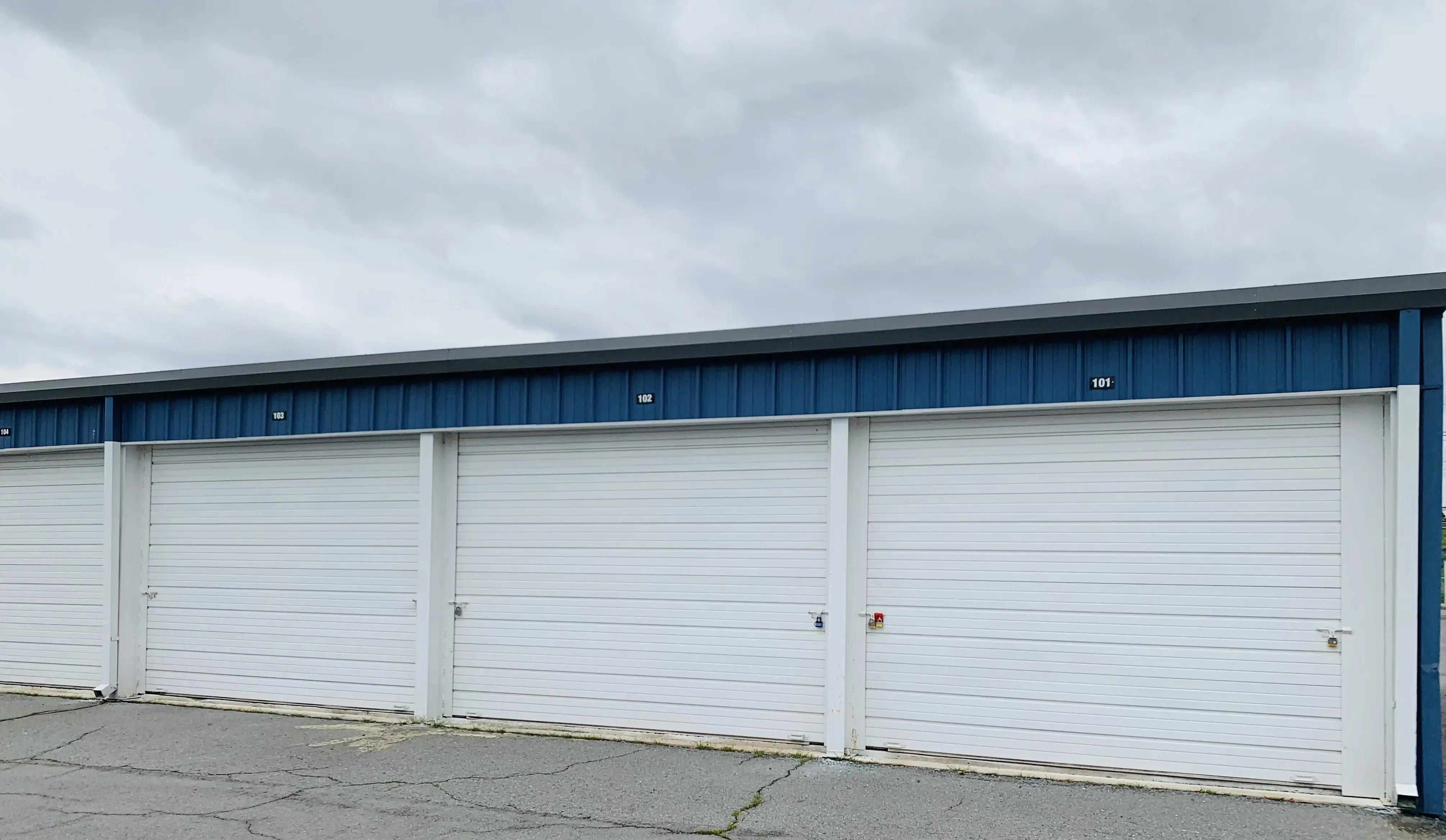 PURNELL'S MINI-STORAGE & COIN LAUNDRY - Image 3