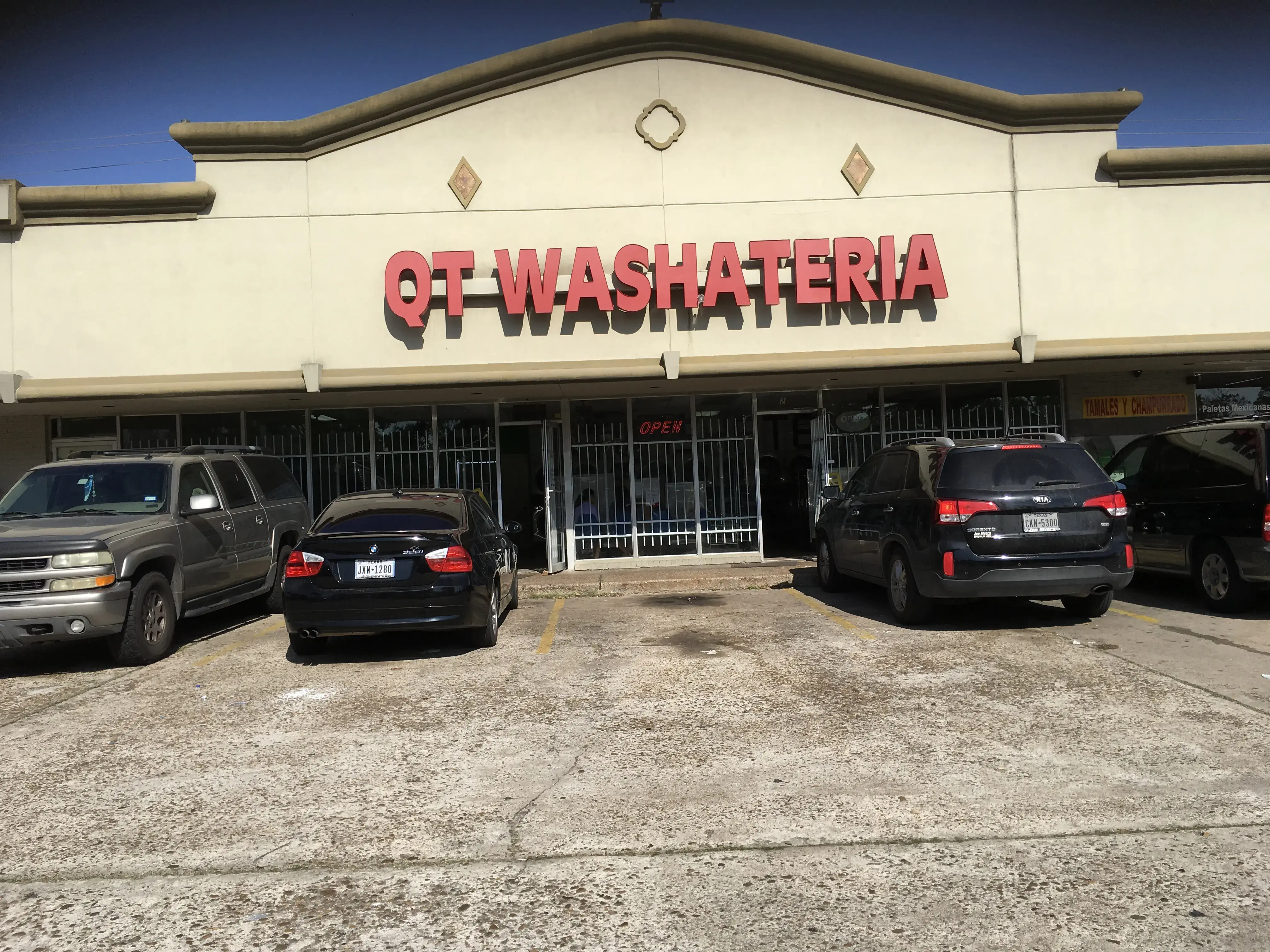 Q T Washateria thumbnail 3