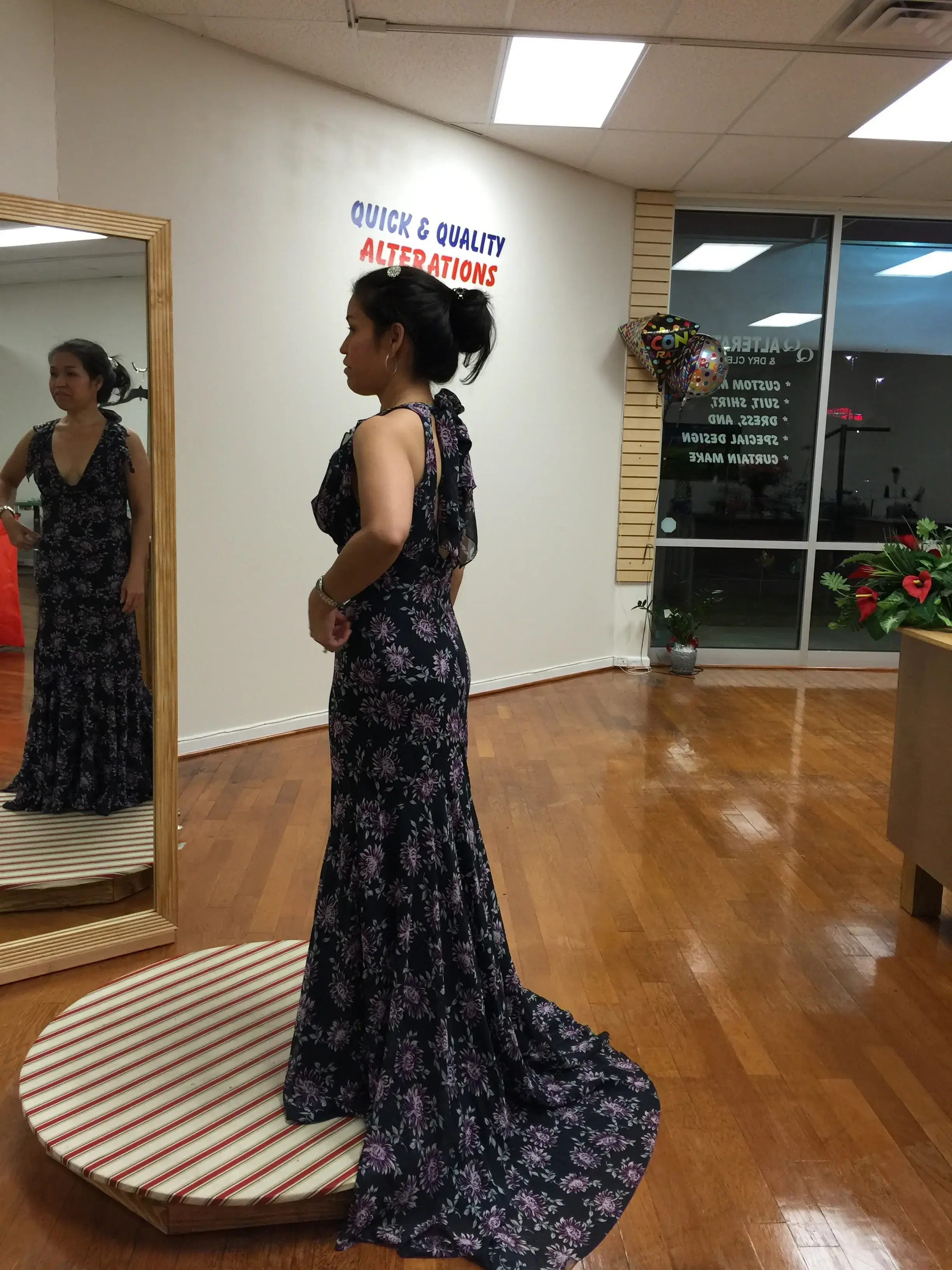 QQ Alterations & Dry Cleaner - Image 9