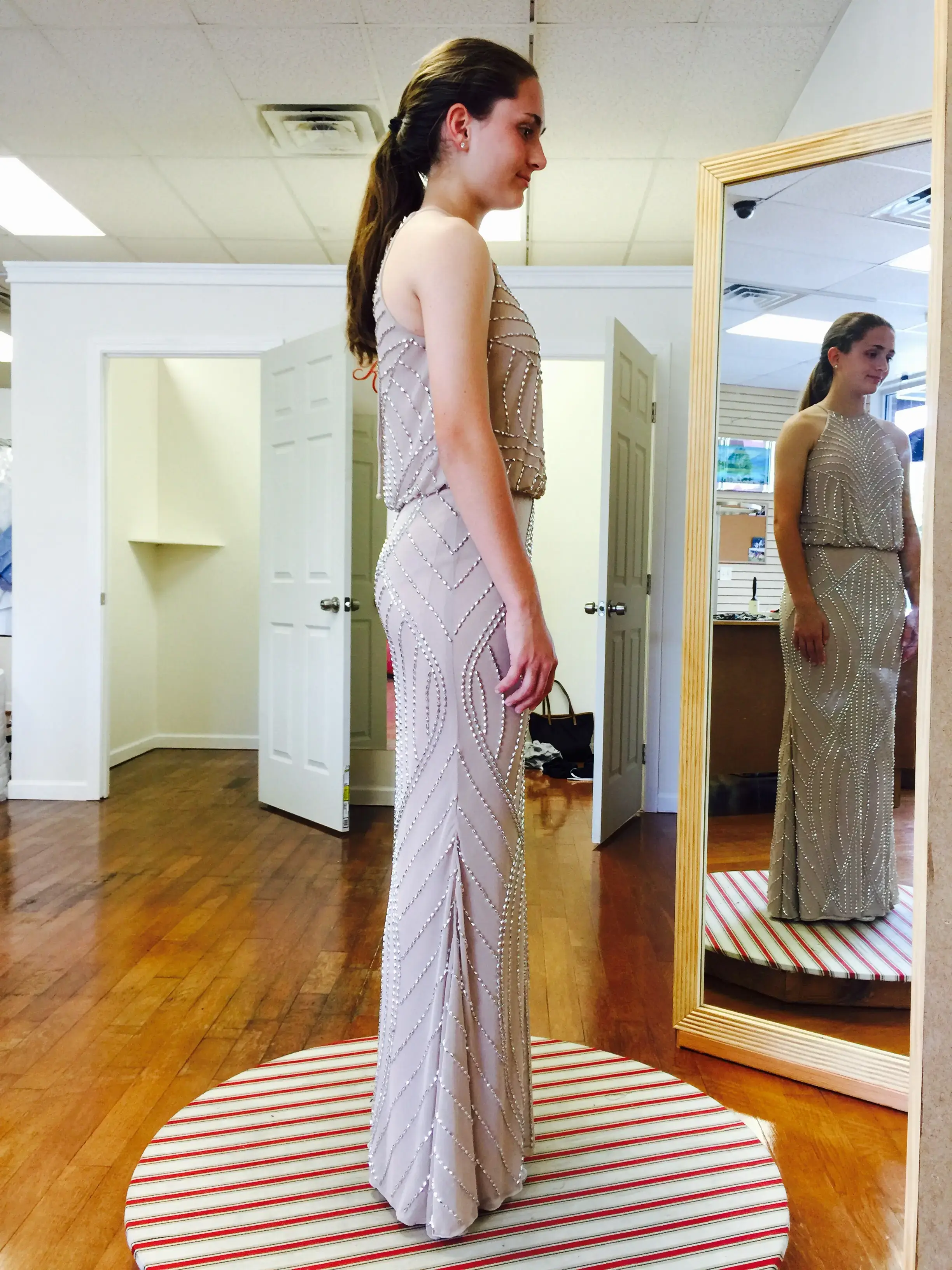 QQ Alterations & Dry Cleaner thumbnail 7