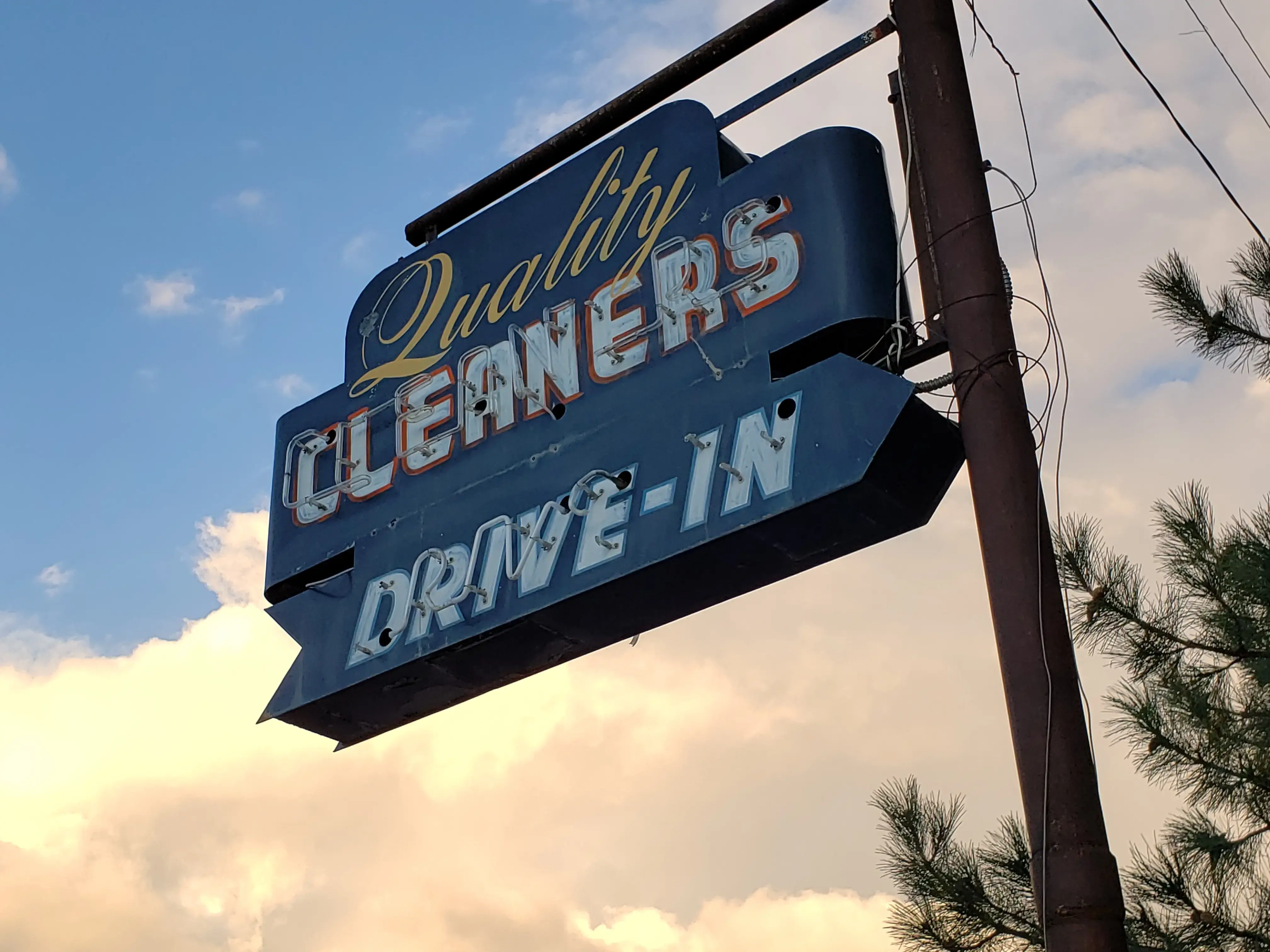 Quality Cleaners thumbnail 2