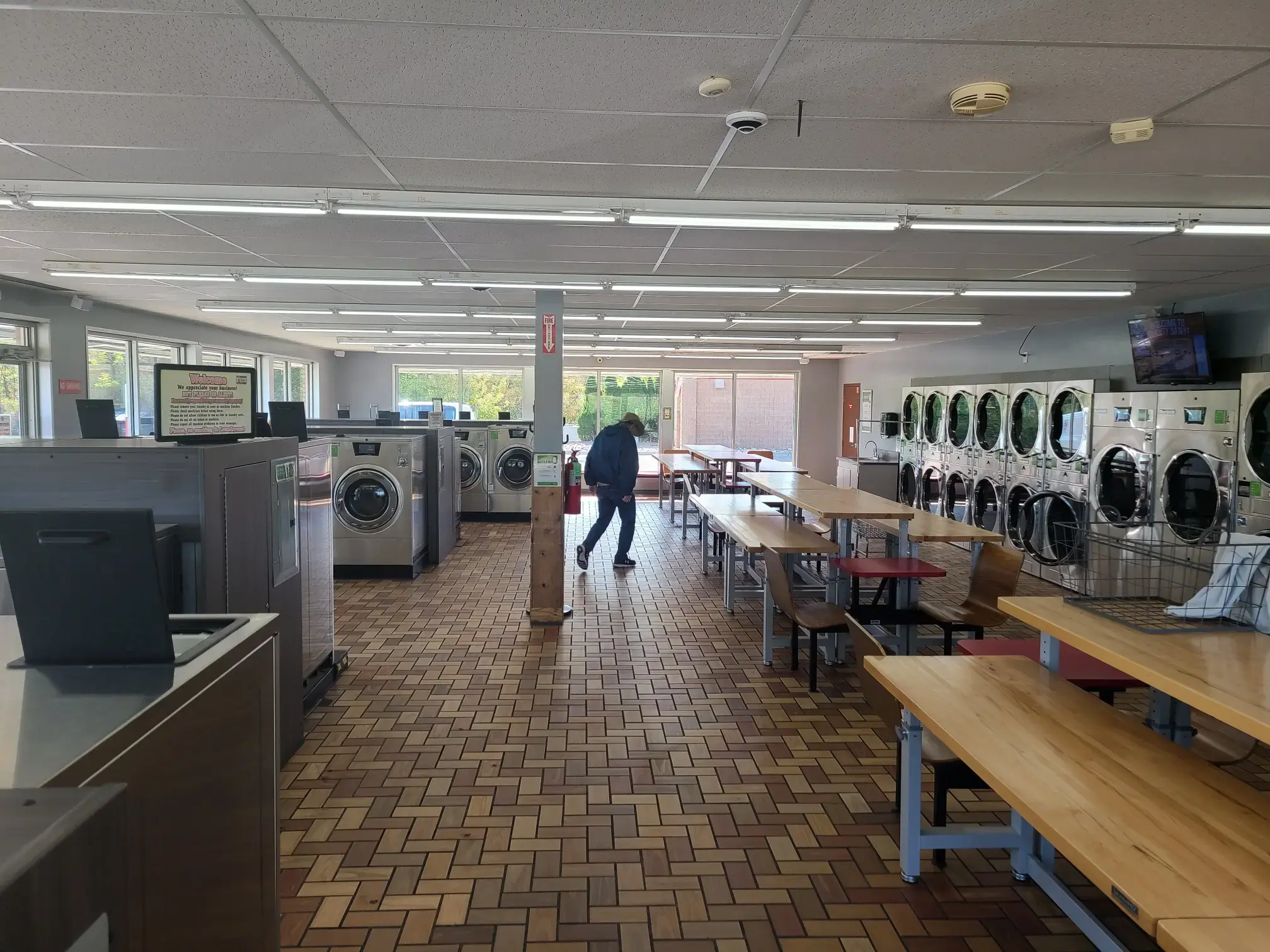 Quality Dairy Laundromat - Image 3