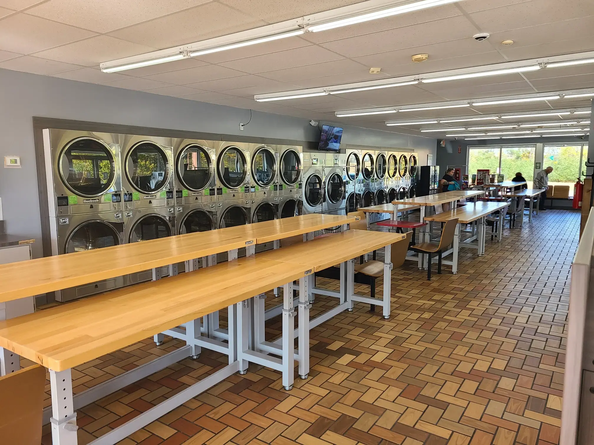 Quality Dairy Laundromat - Image 2