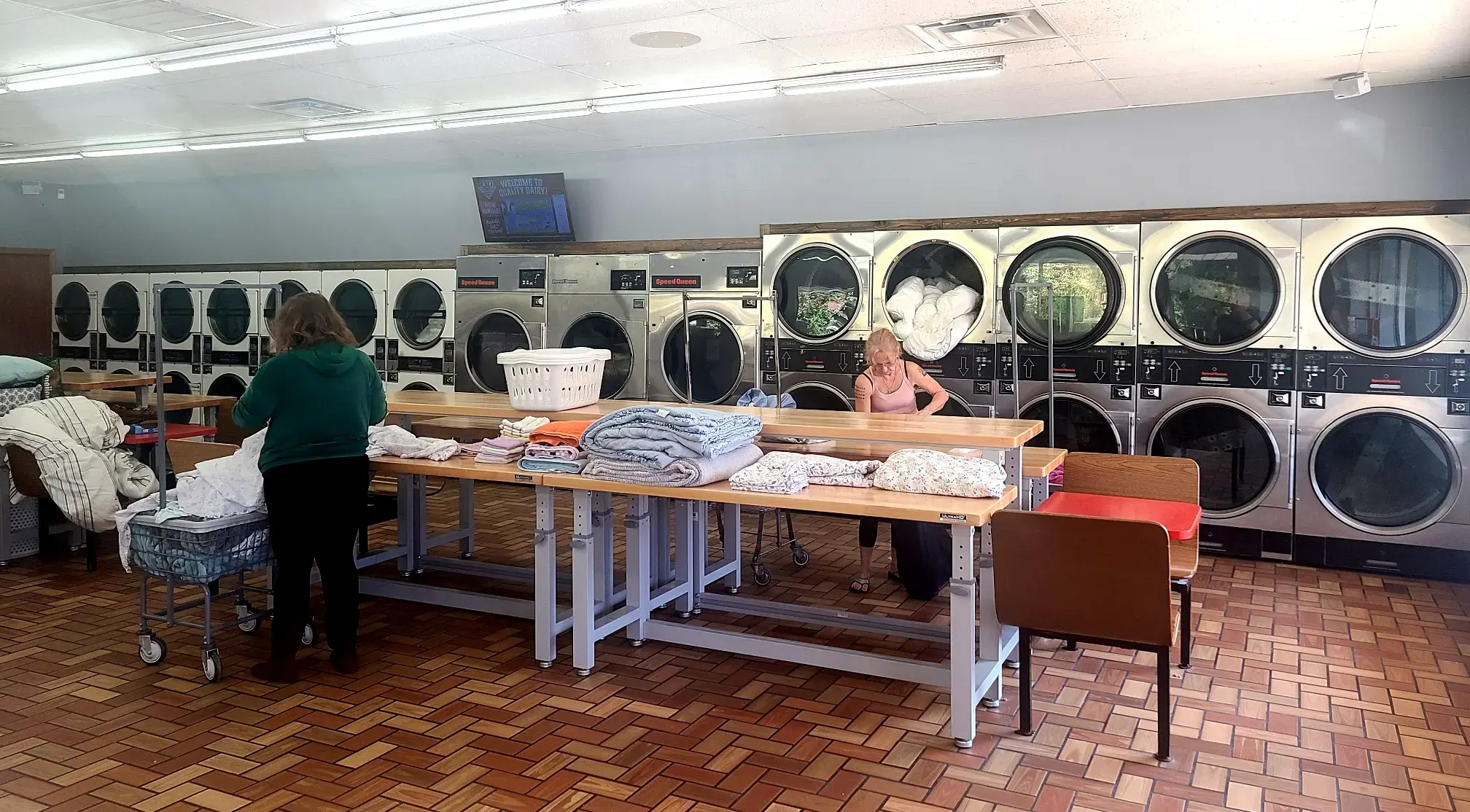 Quality Dairy Laundromat - Image 3