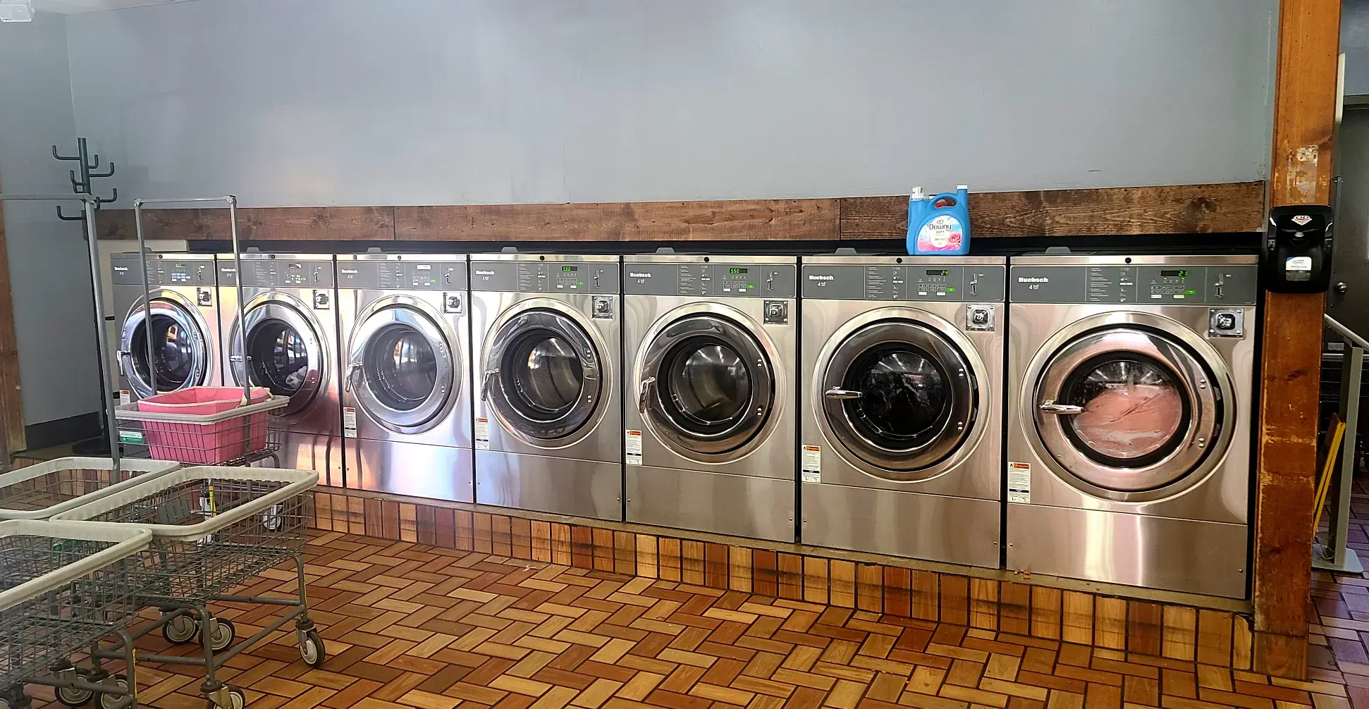 Quality Dairy Laundromat - Image 2
