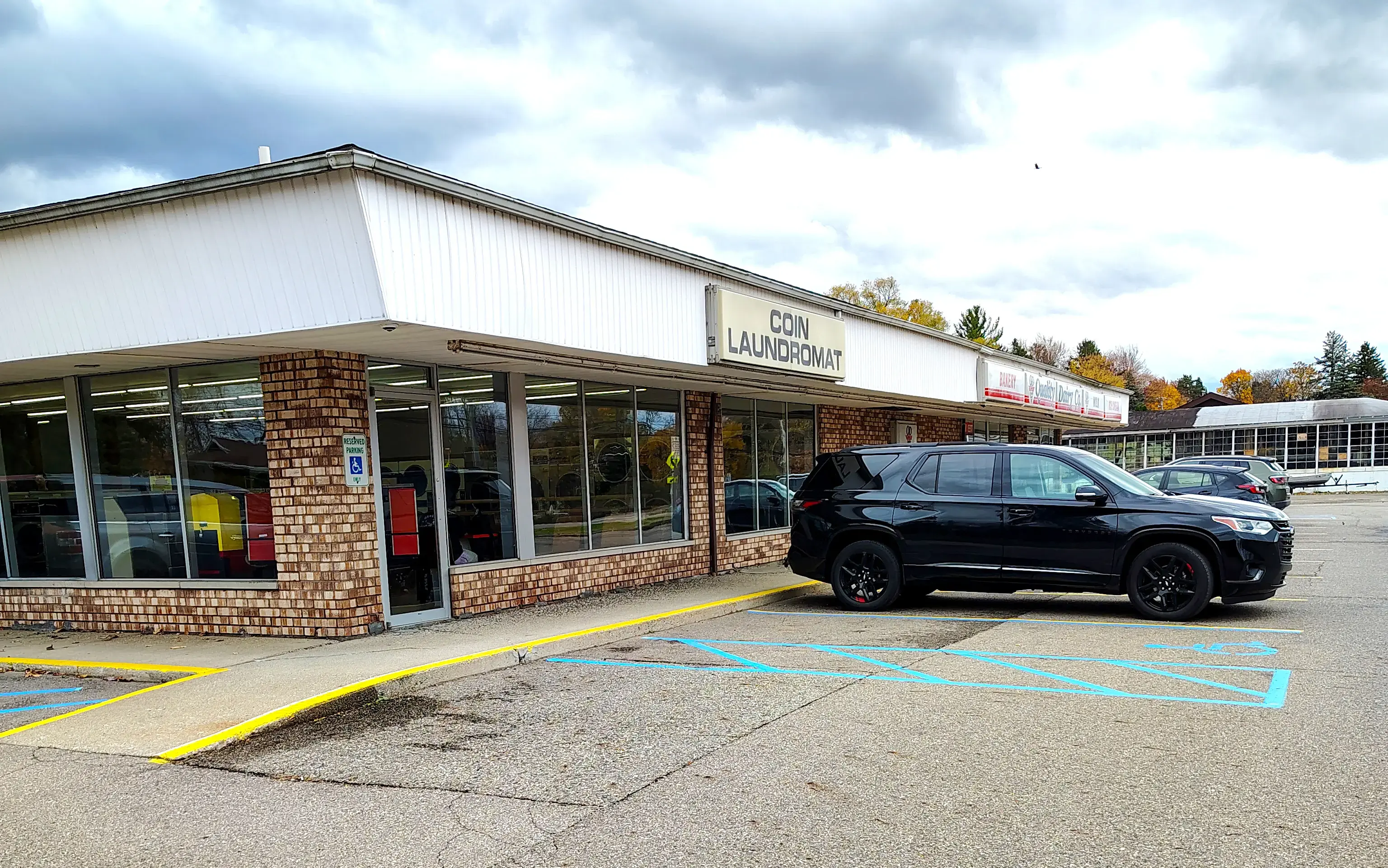 Quality Dairy Laundromat - Image 9