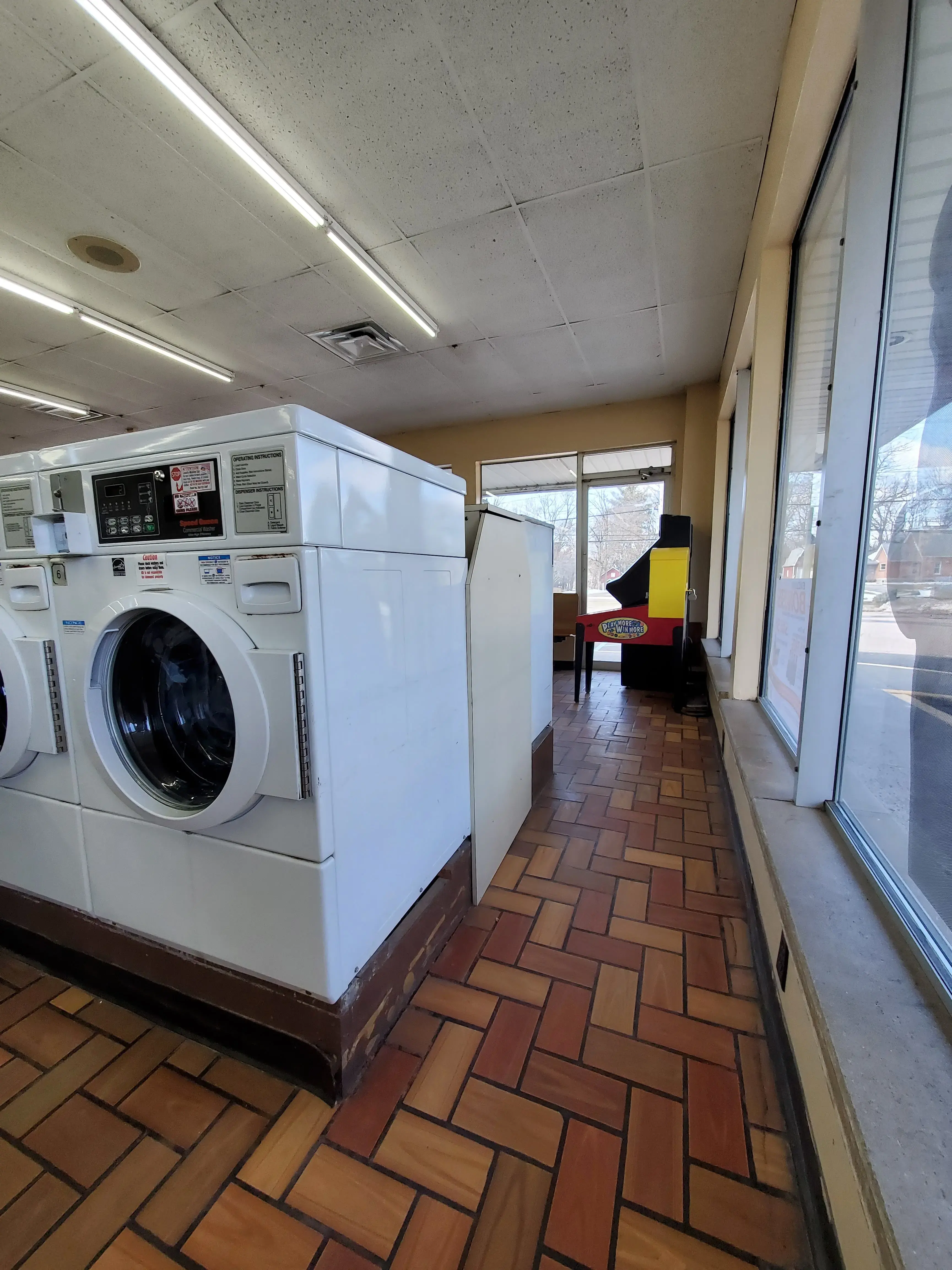 Quality Dairy Laundromat thumbnail 6