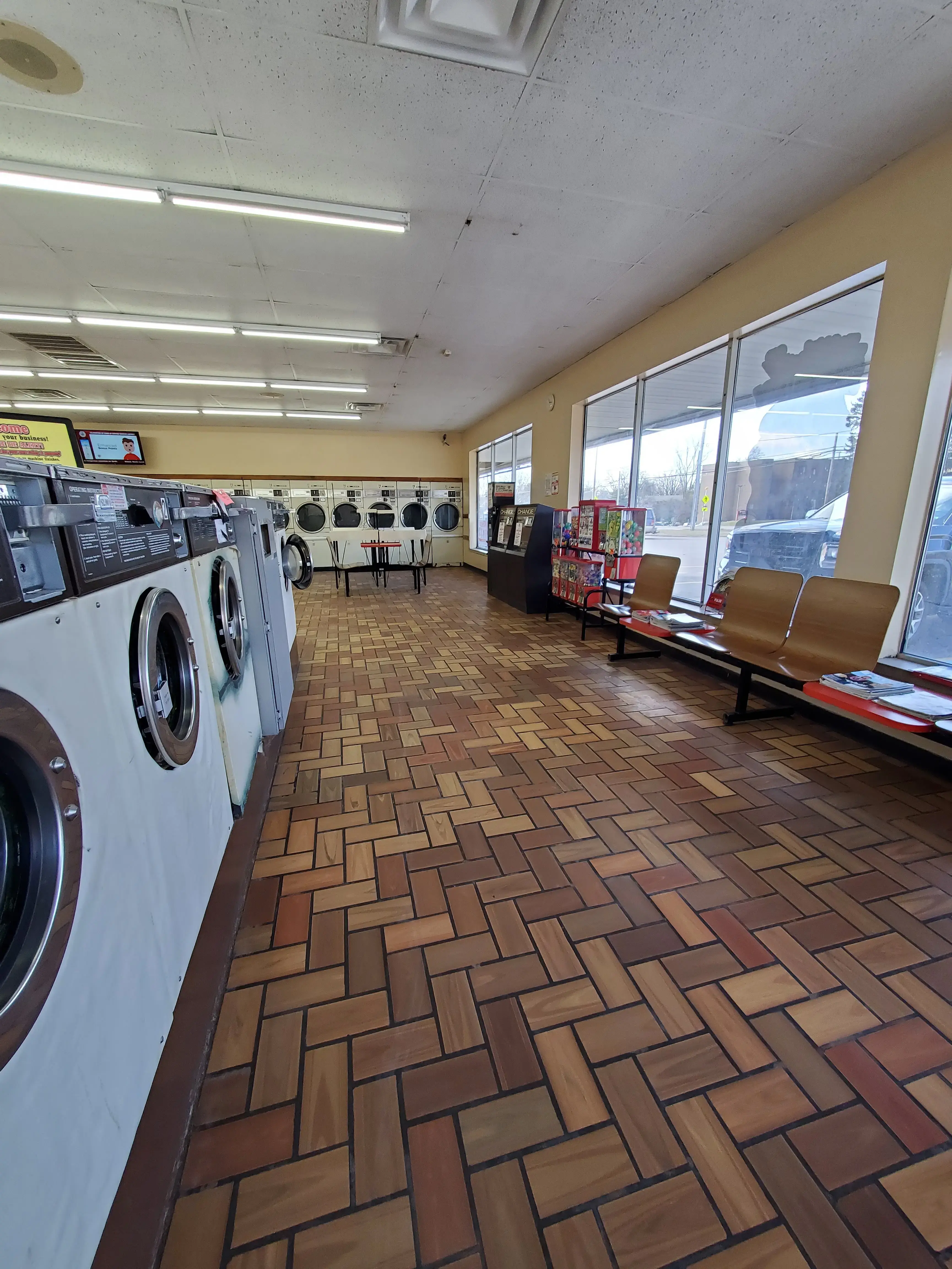 Quality Dairy Laundromat thumbnail 5