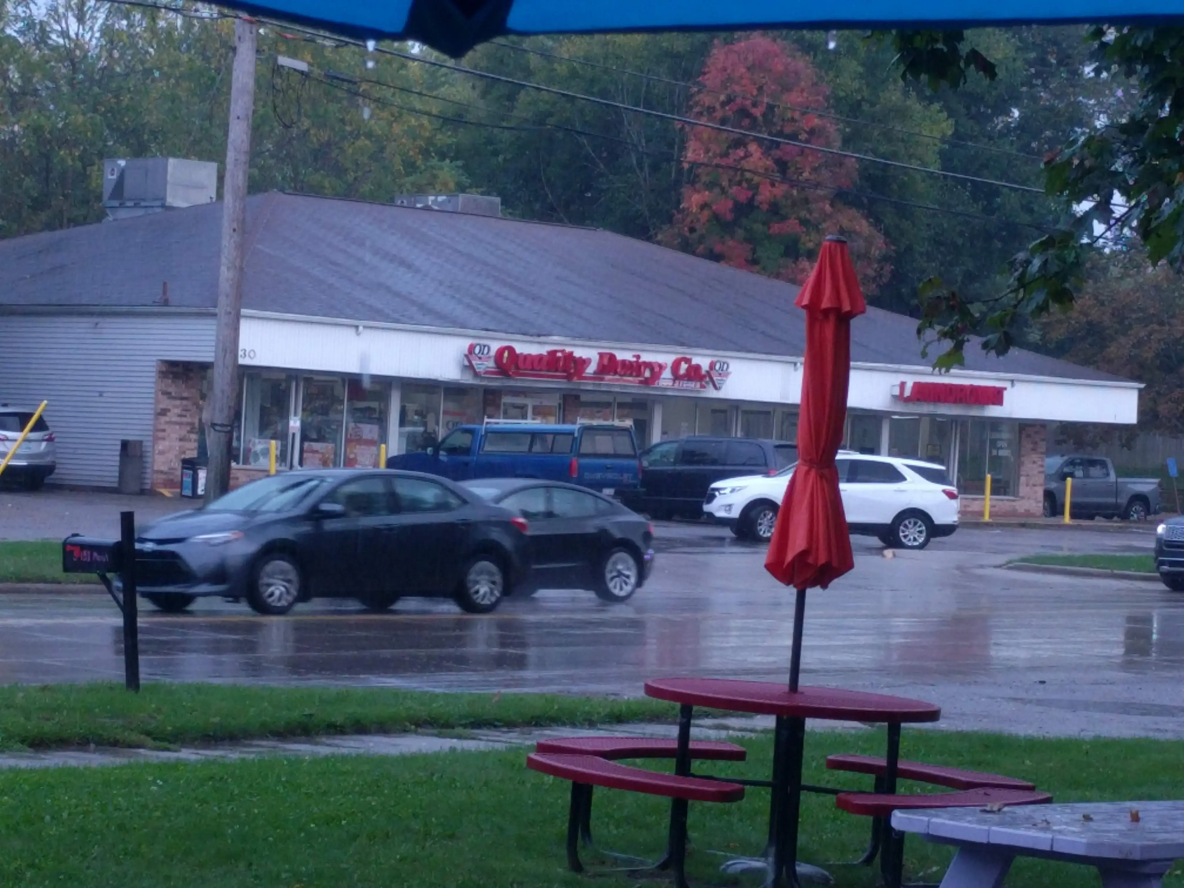 Quality Dairy Laundromat thumbnail 5