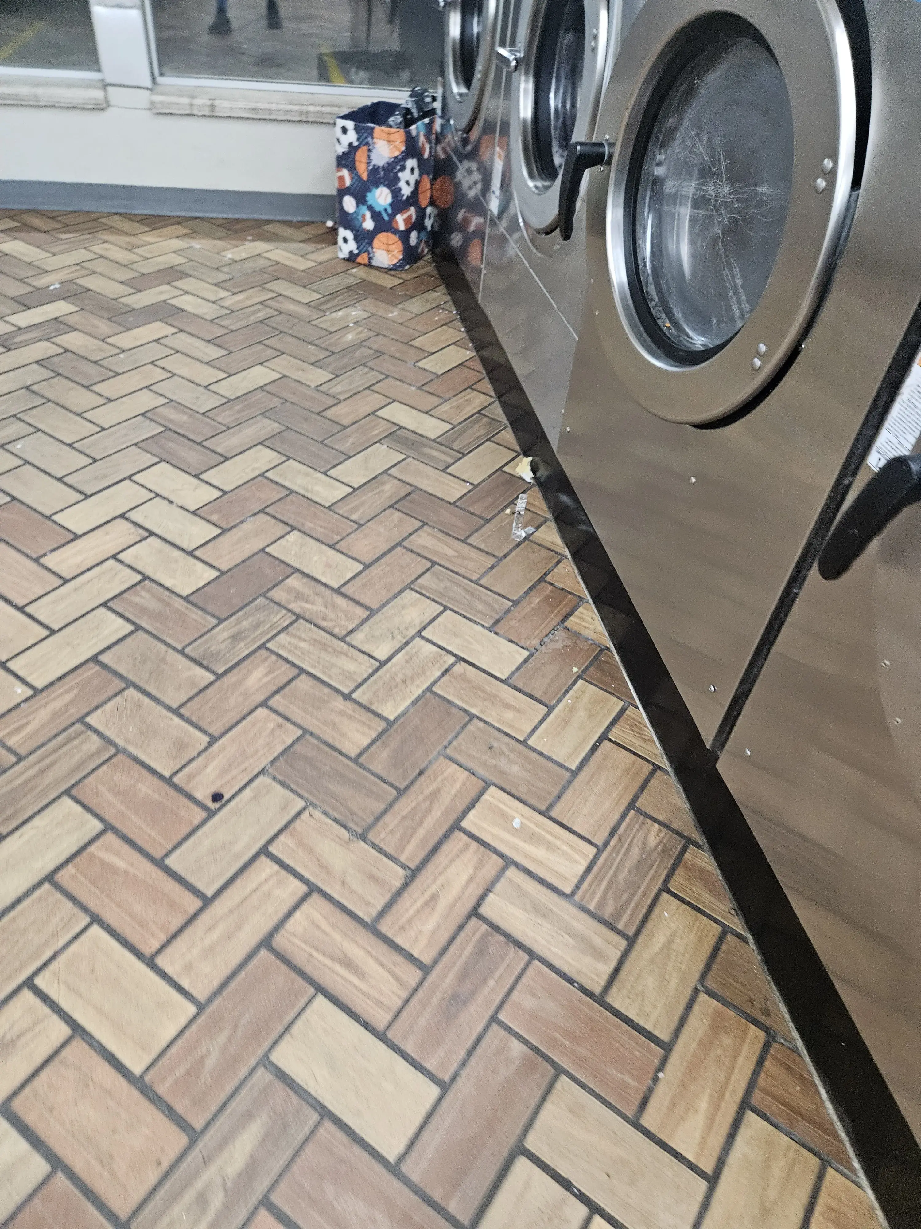 Quality Dairy Laundromat thumbnail 8