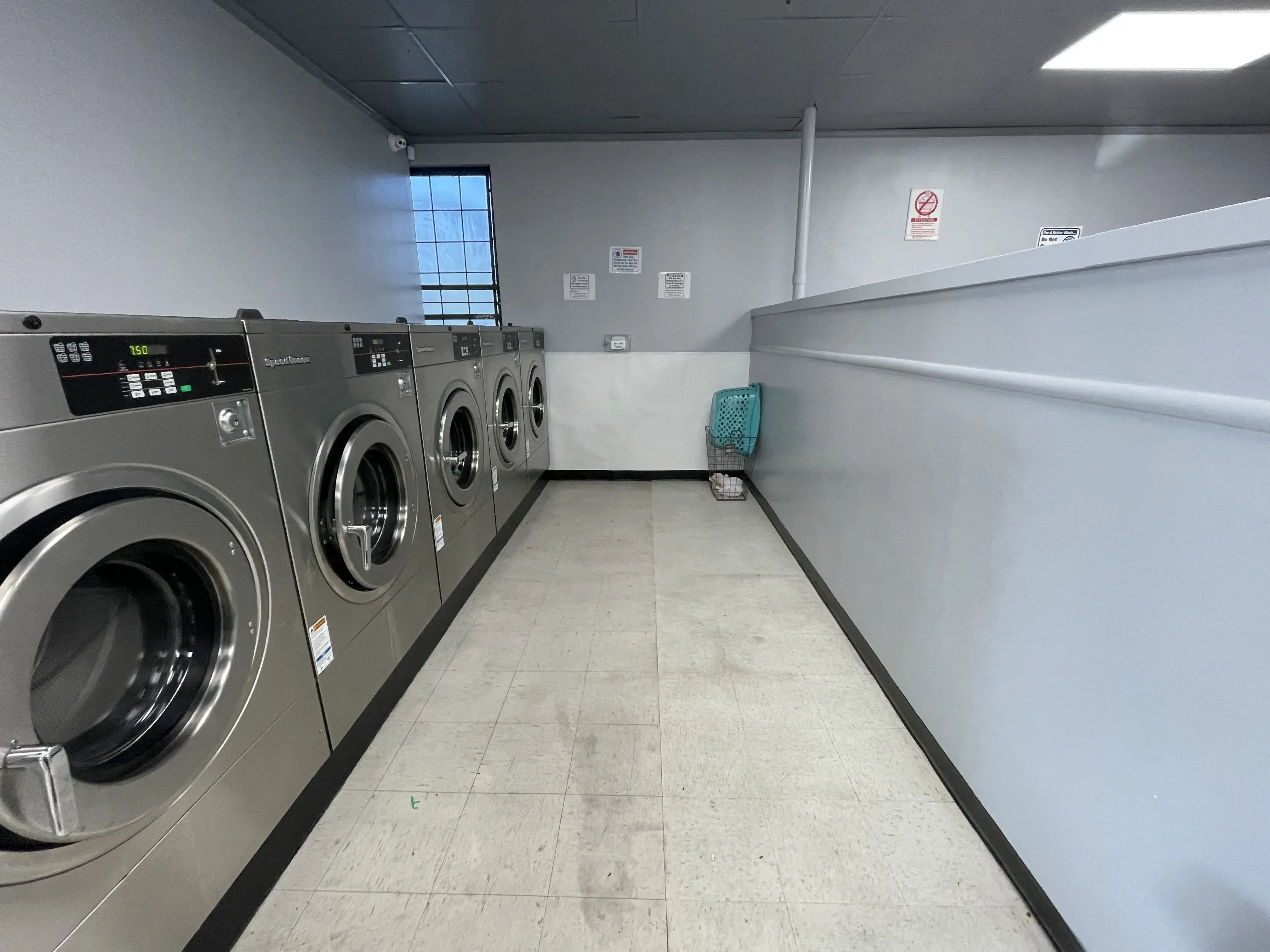 Quality Laundry & Cleaners - Image 19