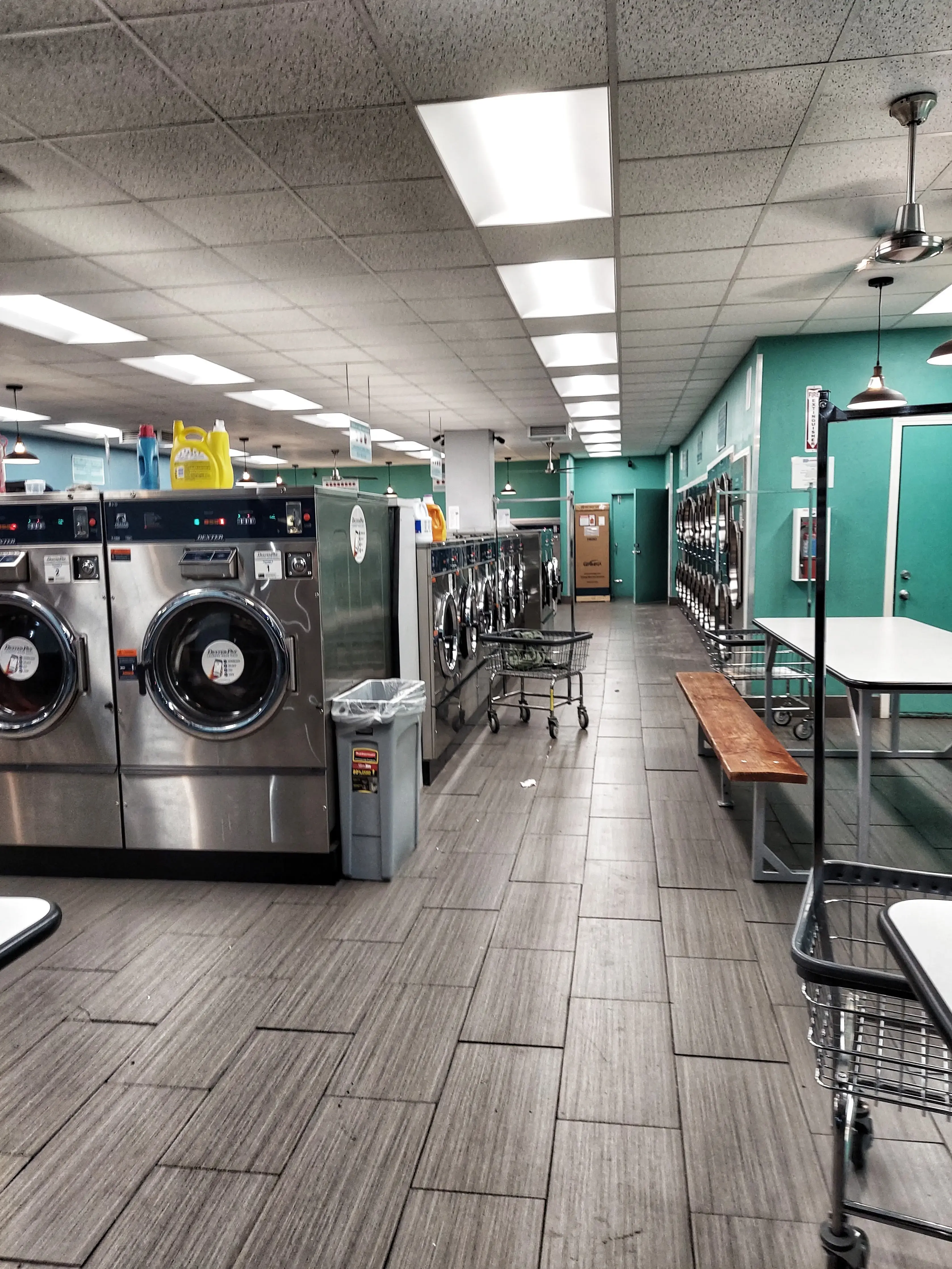 Quality Laundry & Cleaners thumbnail 4