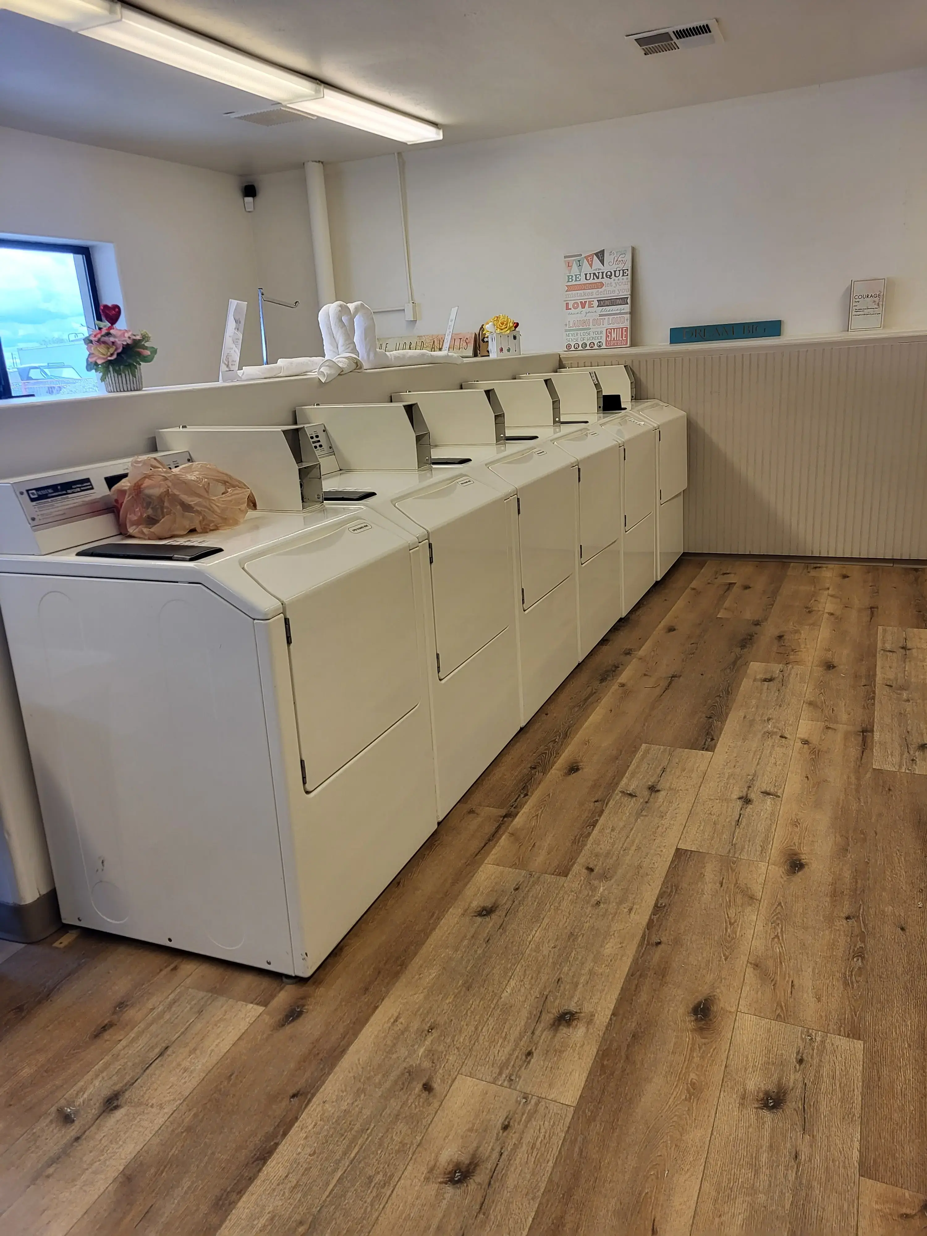 Quality Wash Laundry Service - Image 1