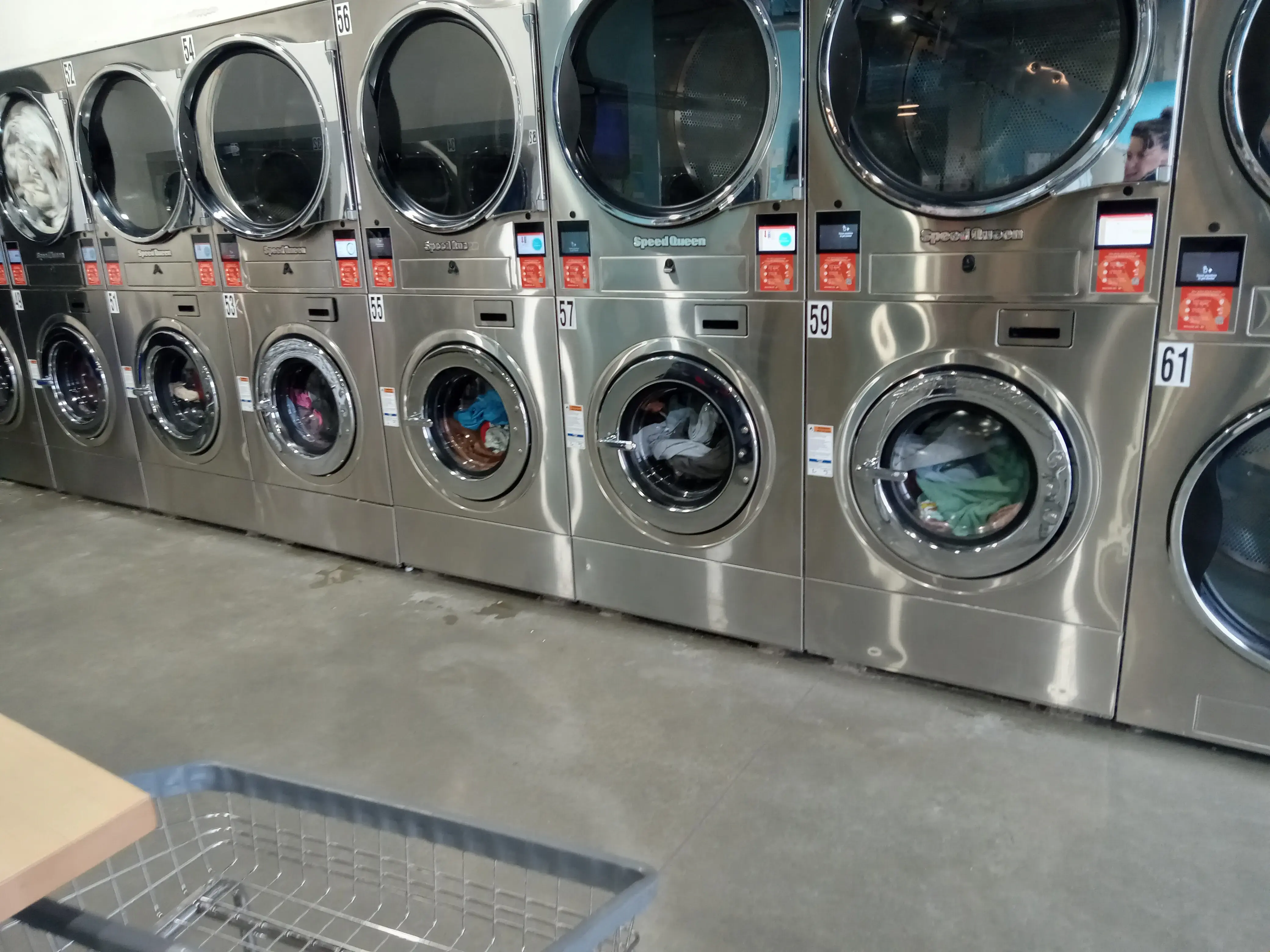 Quantum Laundry Lounge thumbnail 3
