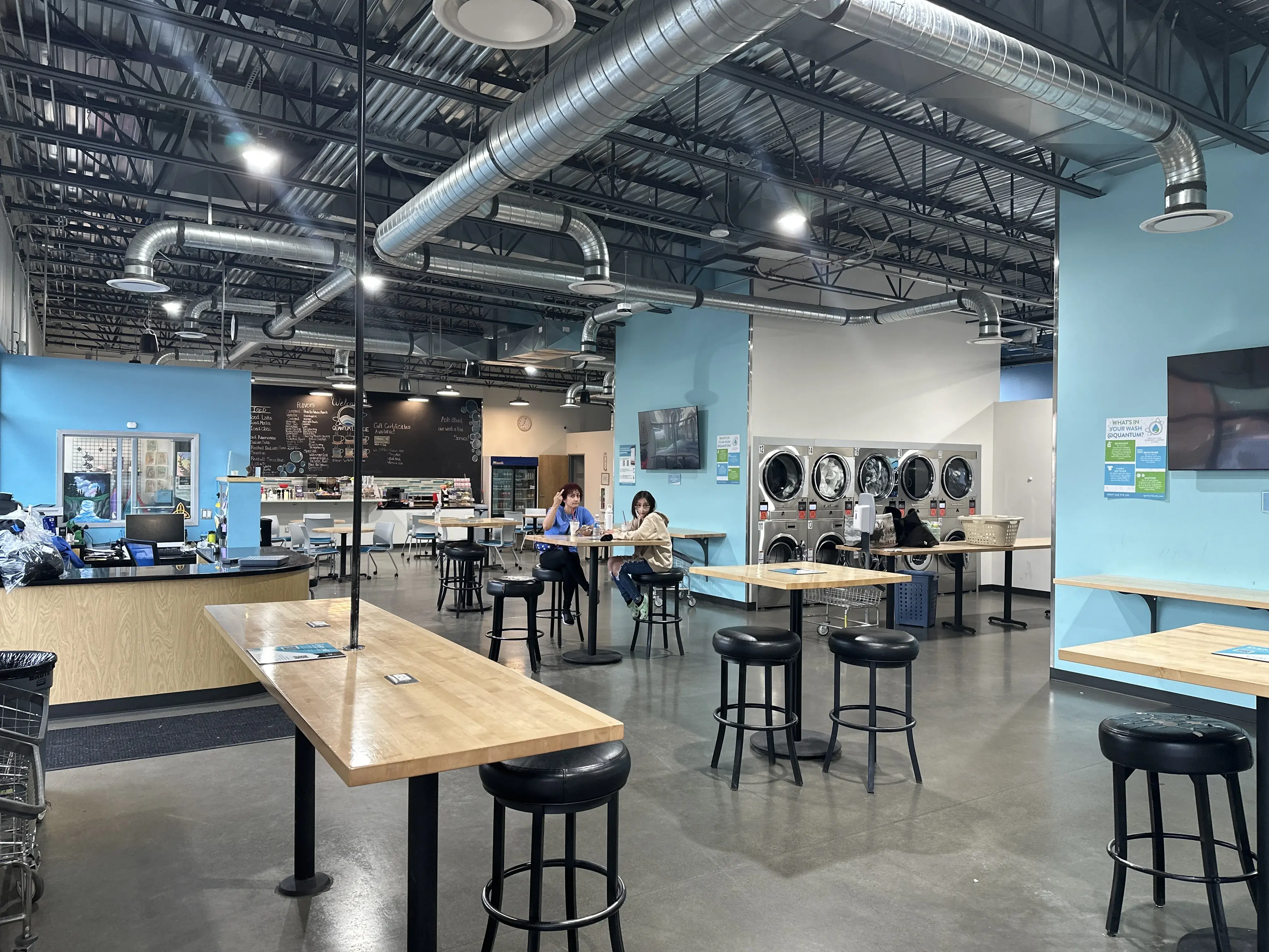 Quantum Laundry Lounge - Image 4