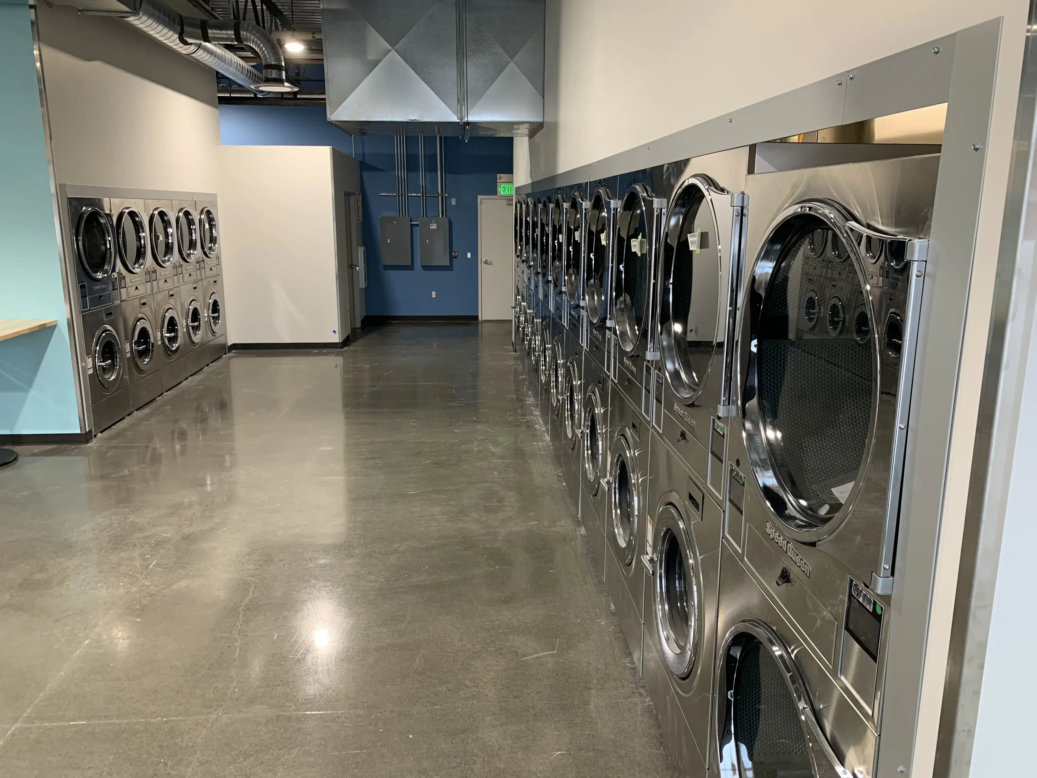 Quantum Laundry Lounge thumbnail 12