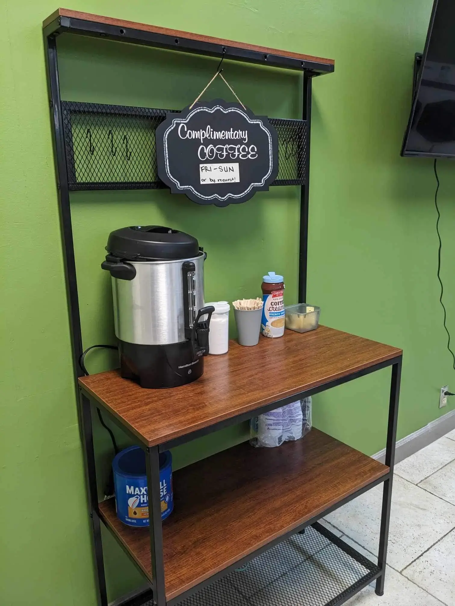 Quarters Coin Laundry thumbnail 8