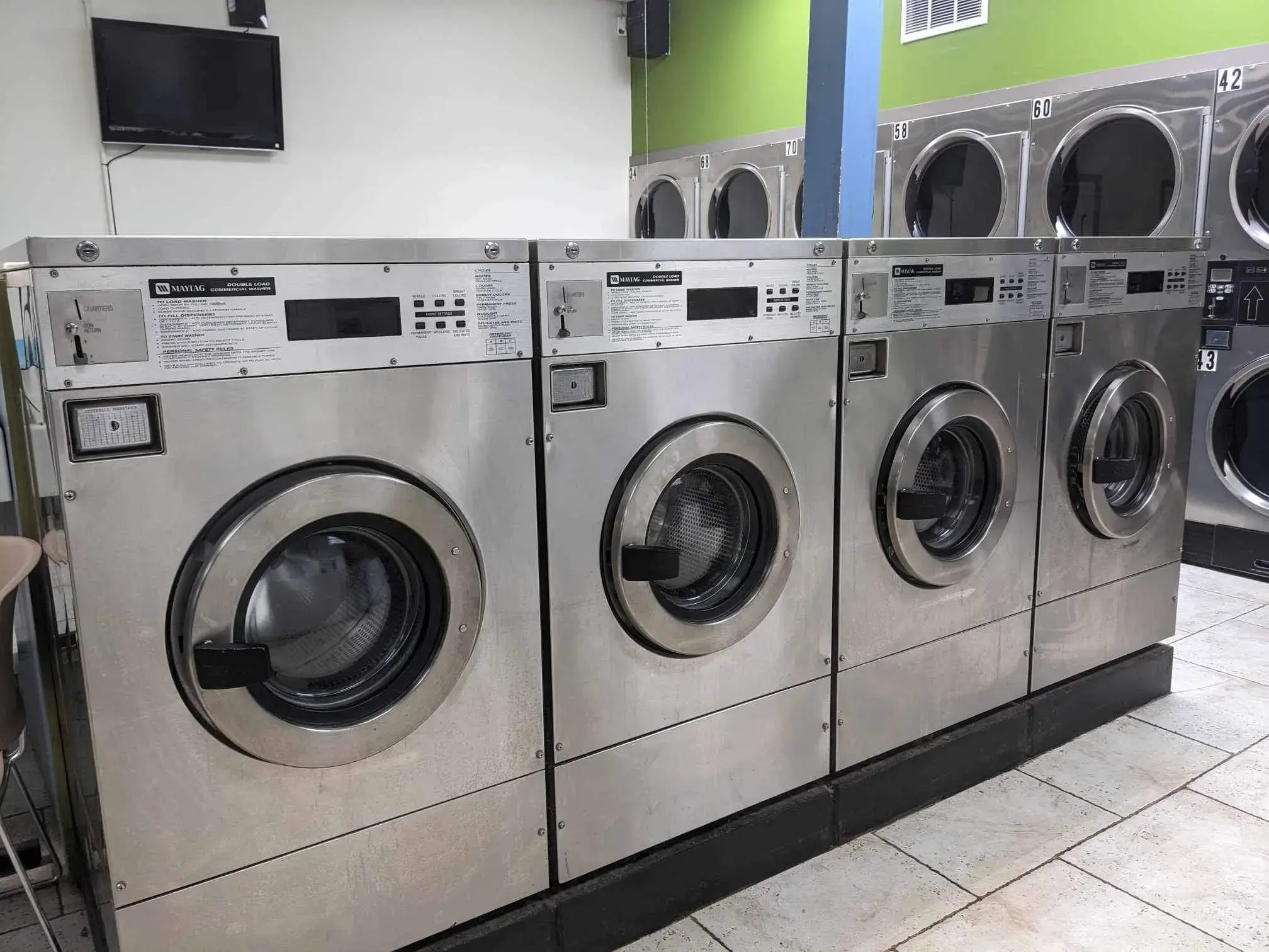 Quarters Coin Laundry - Image 19