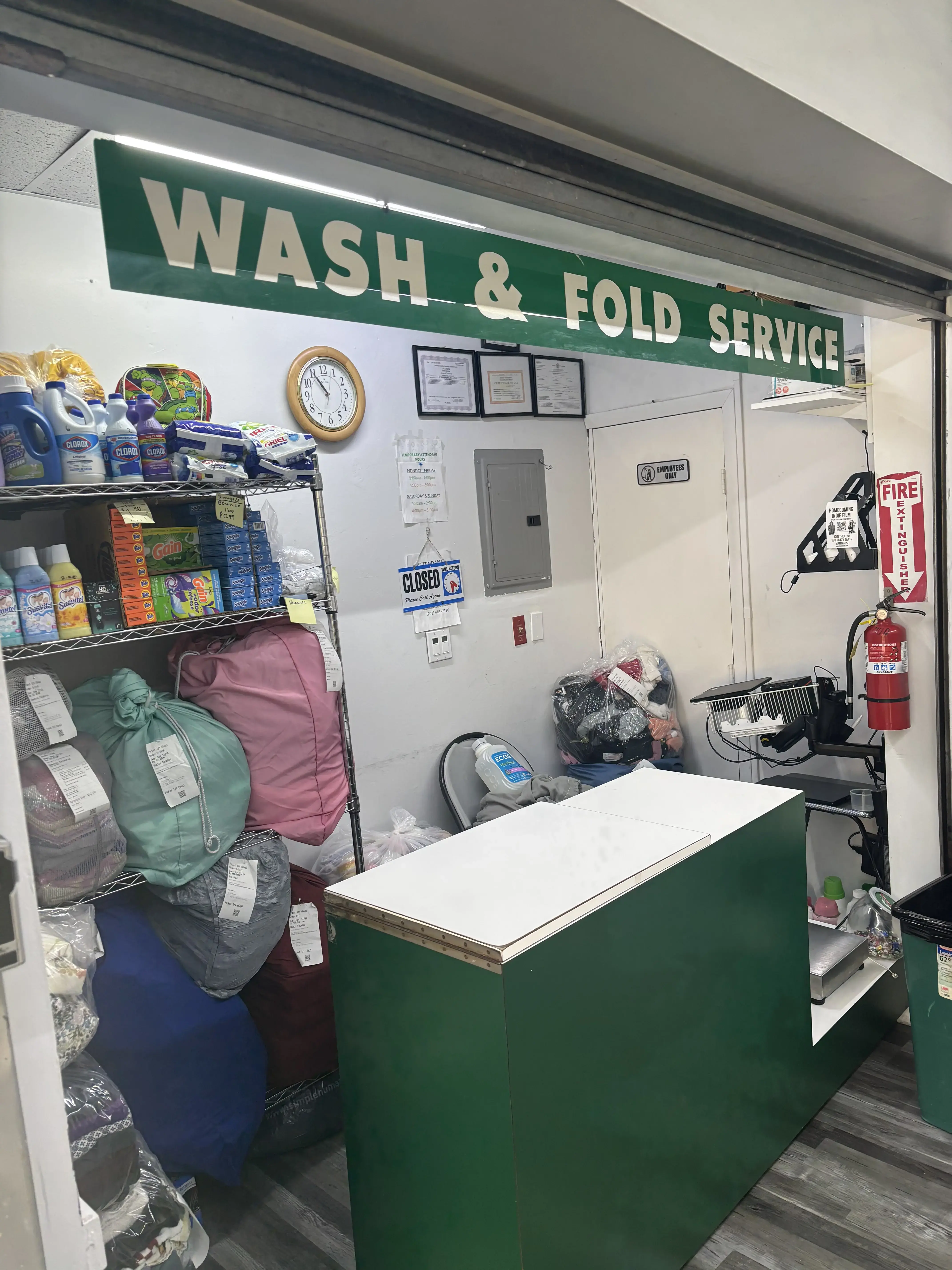 Queen Anne Laundromat thumbnail 6