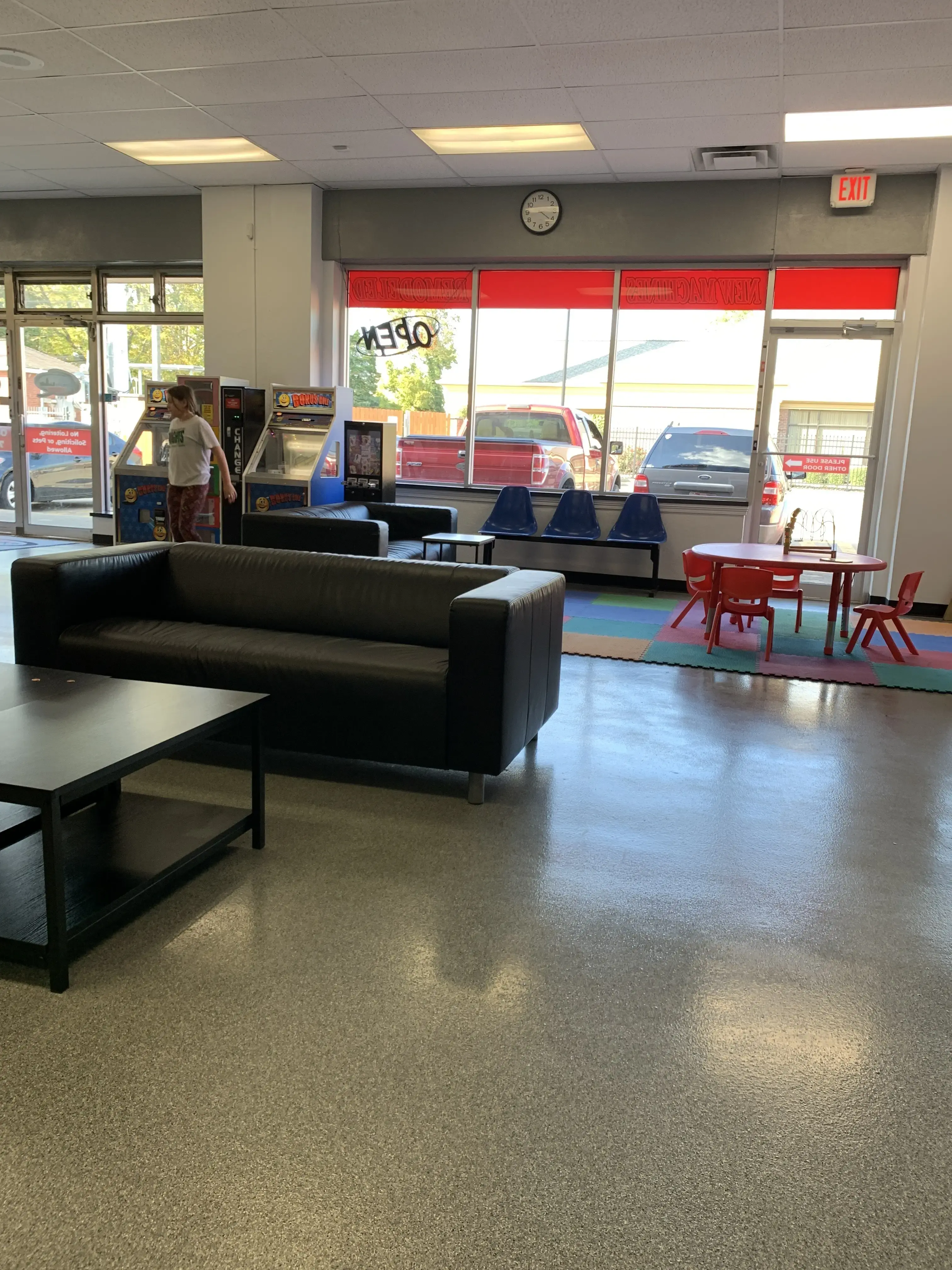 Queen City Laundry - Image 13