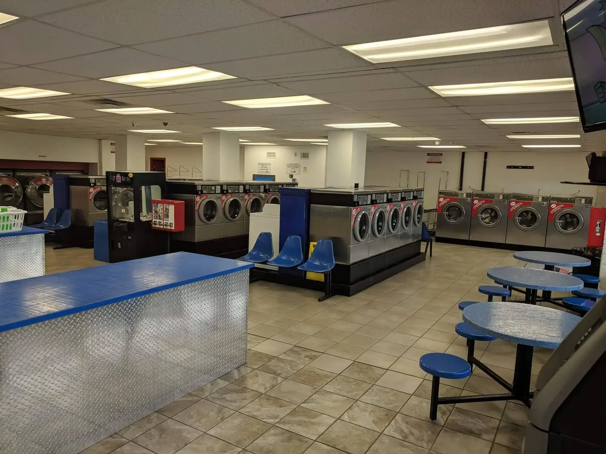 Queen City Laundry - Image 1