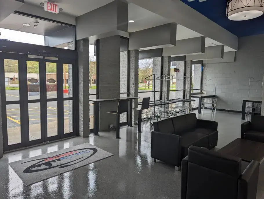 Queen City Laundry - Image 15