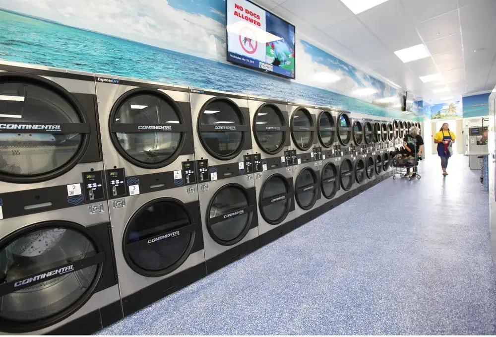 Queen Wash Laundry - Laundromat Oxnard. Drop Off. Fluff & Fold location
