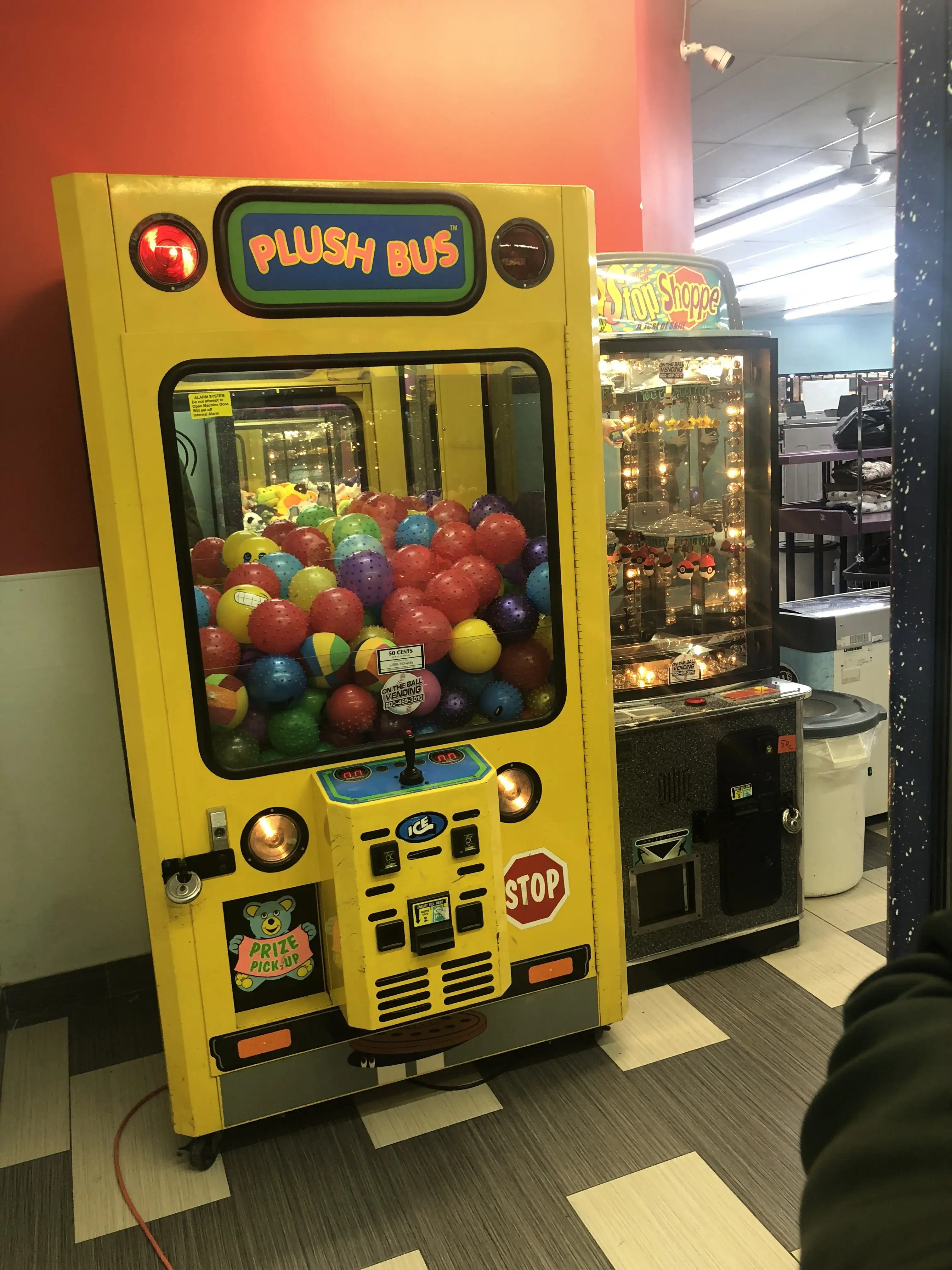 QUEEN Wash&Dry Coin Laundry - Image 4