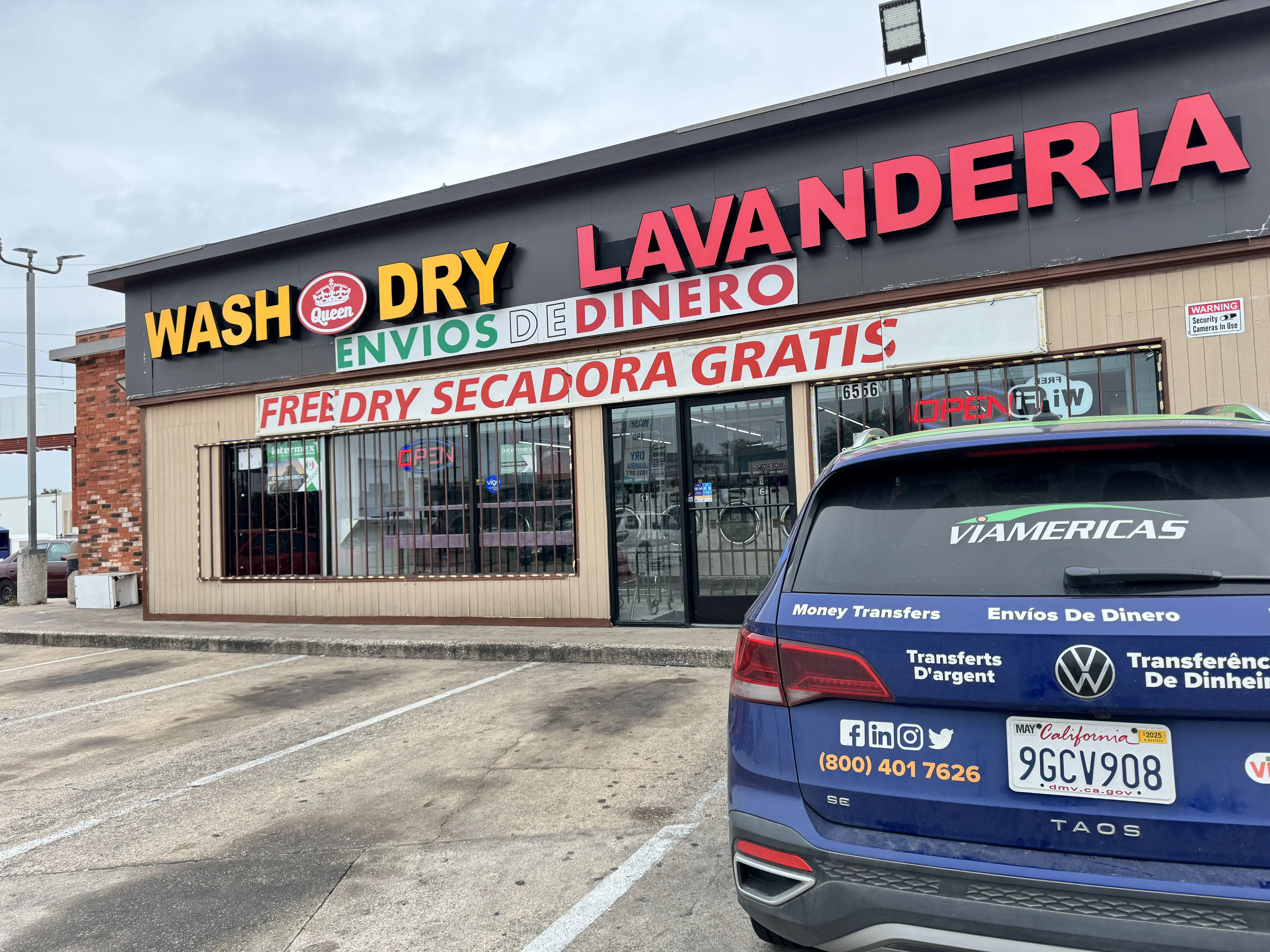 QUEEN Wash&Dry Coin Laundry thumbnail 8