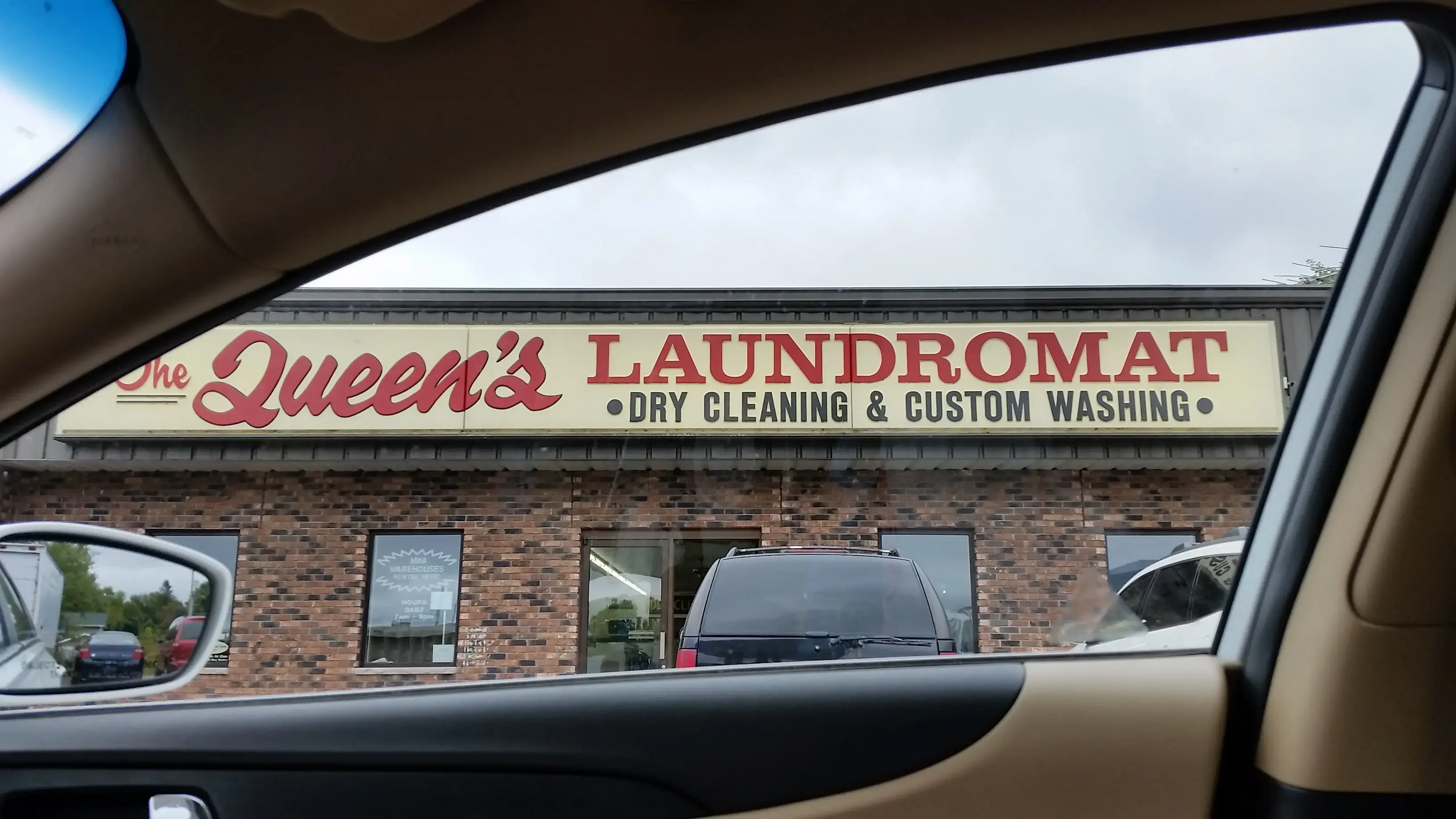 Queens Laundromat - Image 8