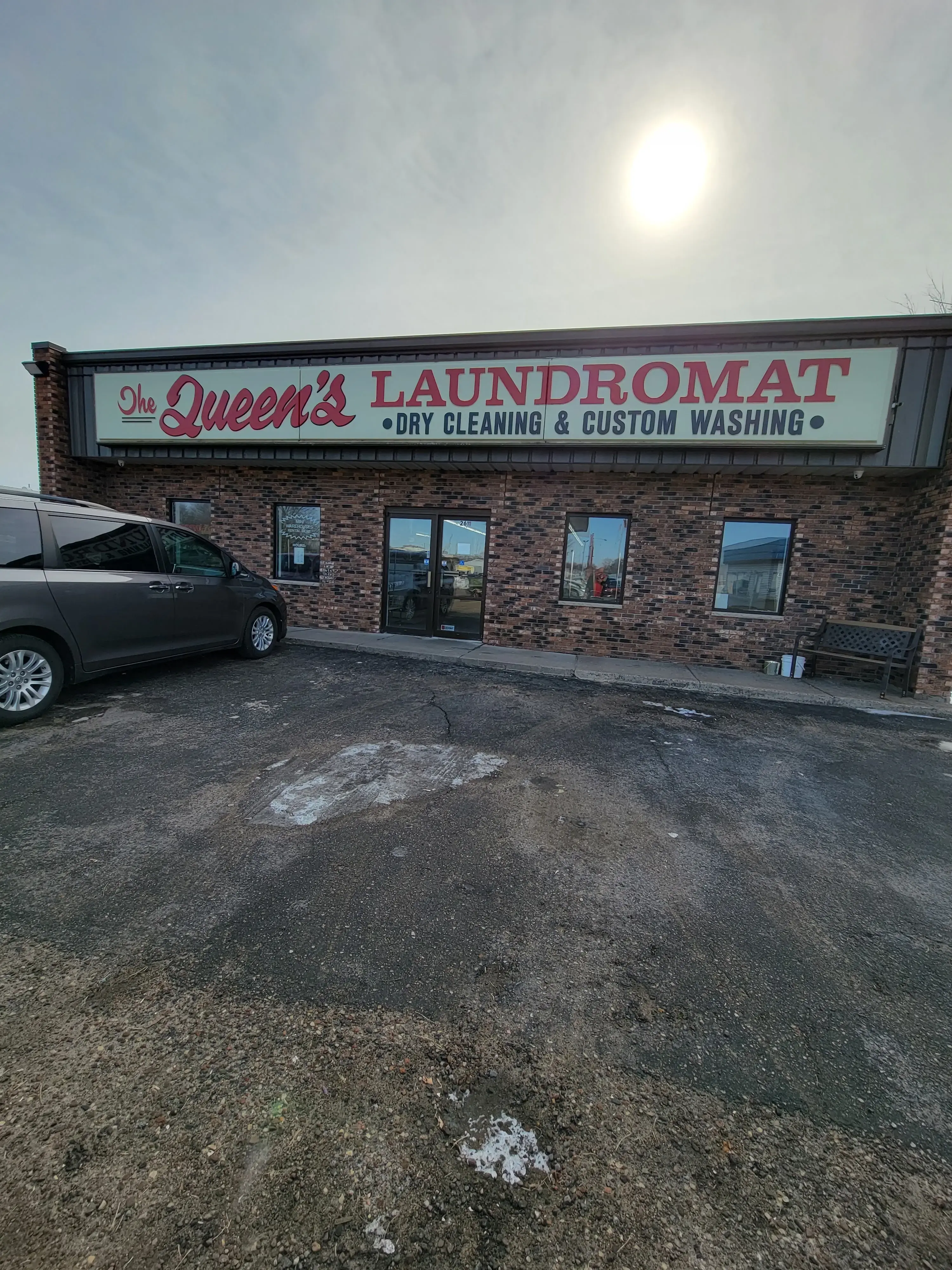 Queens Laundromat thumbnail 10