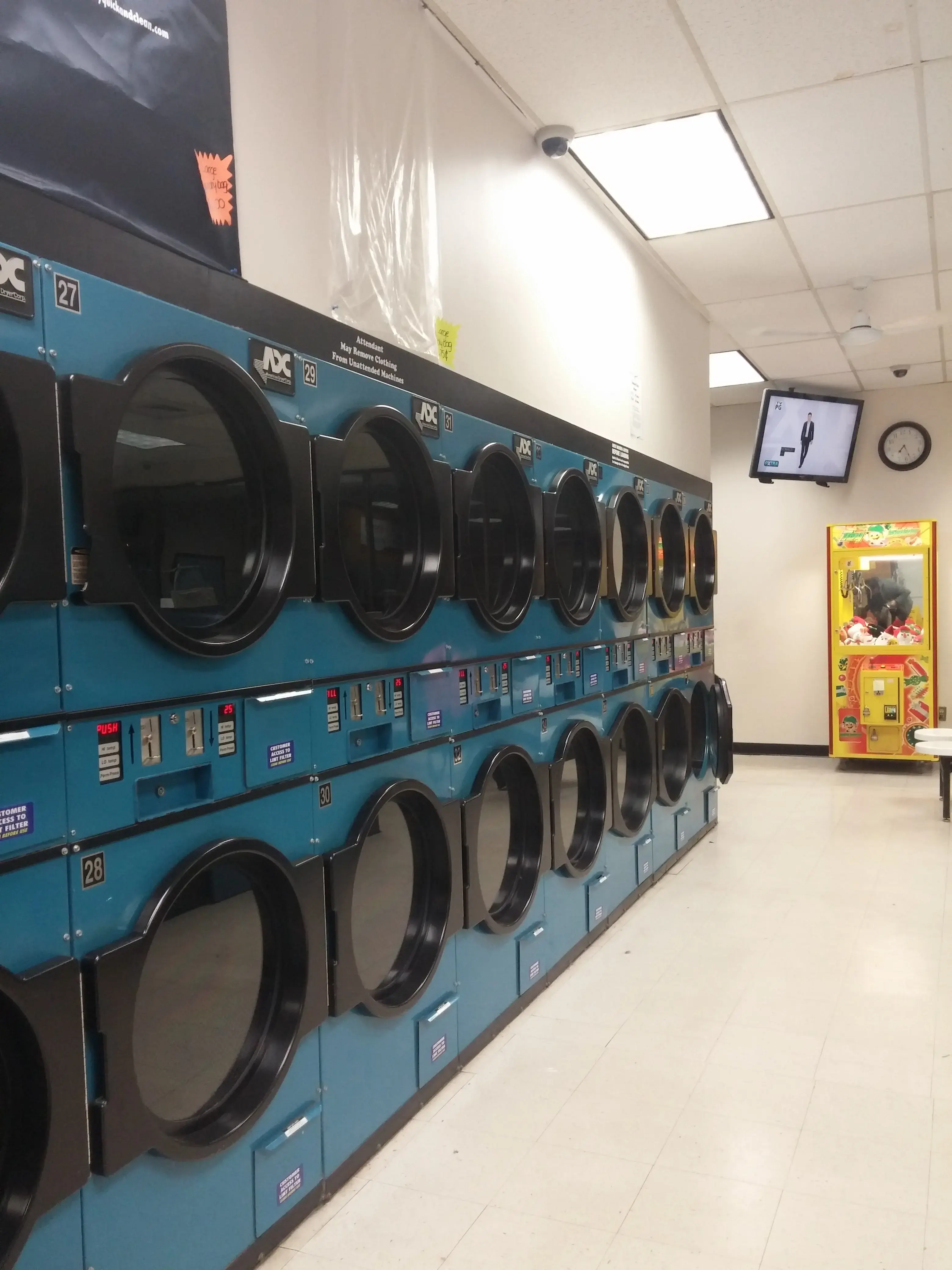 Quick and Clean Laundromat - Image 20