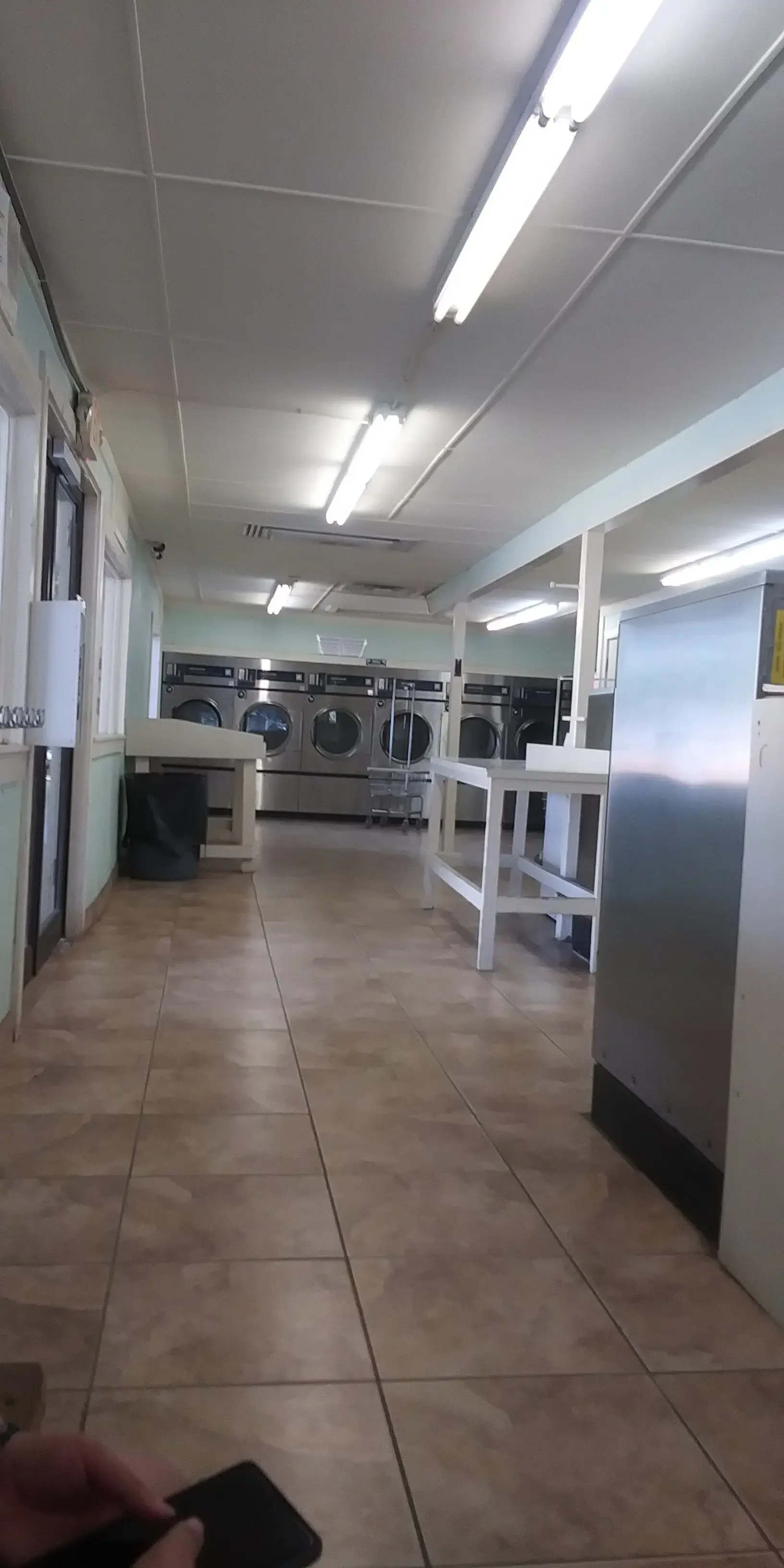 Quick Clean Coin-Opt Laundromat thumbnail 7