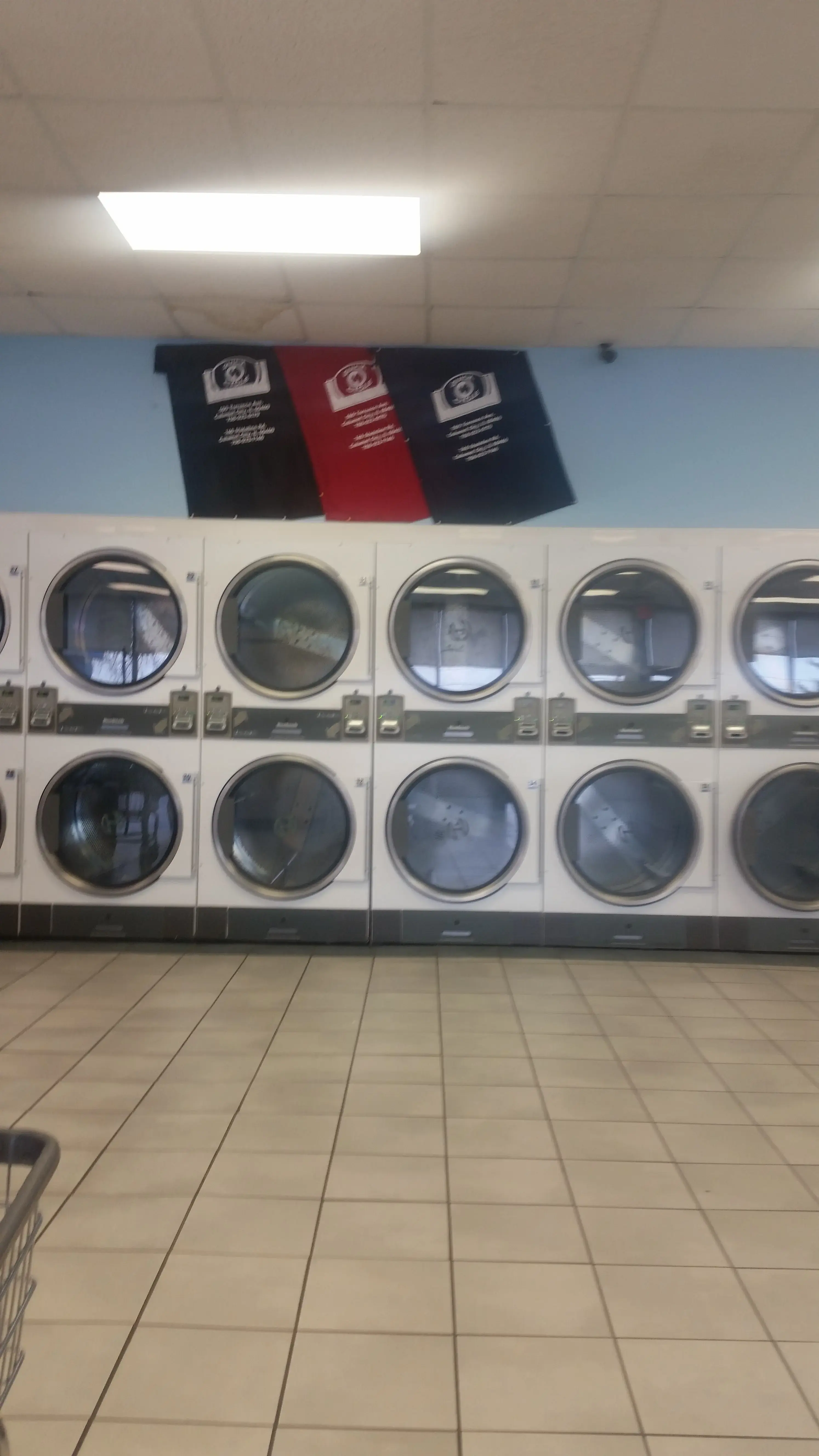 Quick Cycle Laundromat - Image 20
