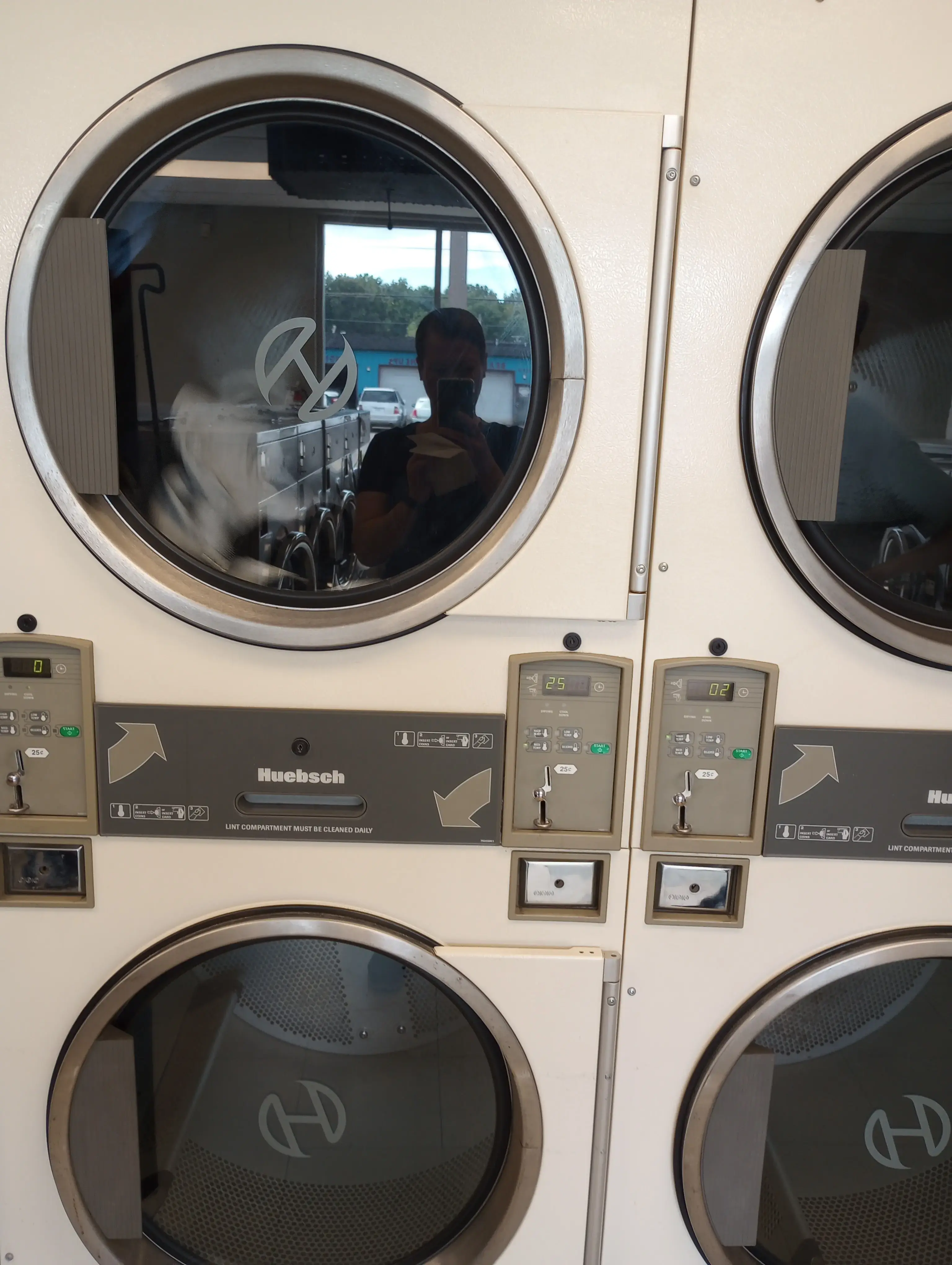 Quick-N-EZ Coin Laundry thumbnail 2