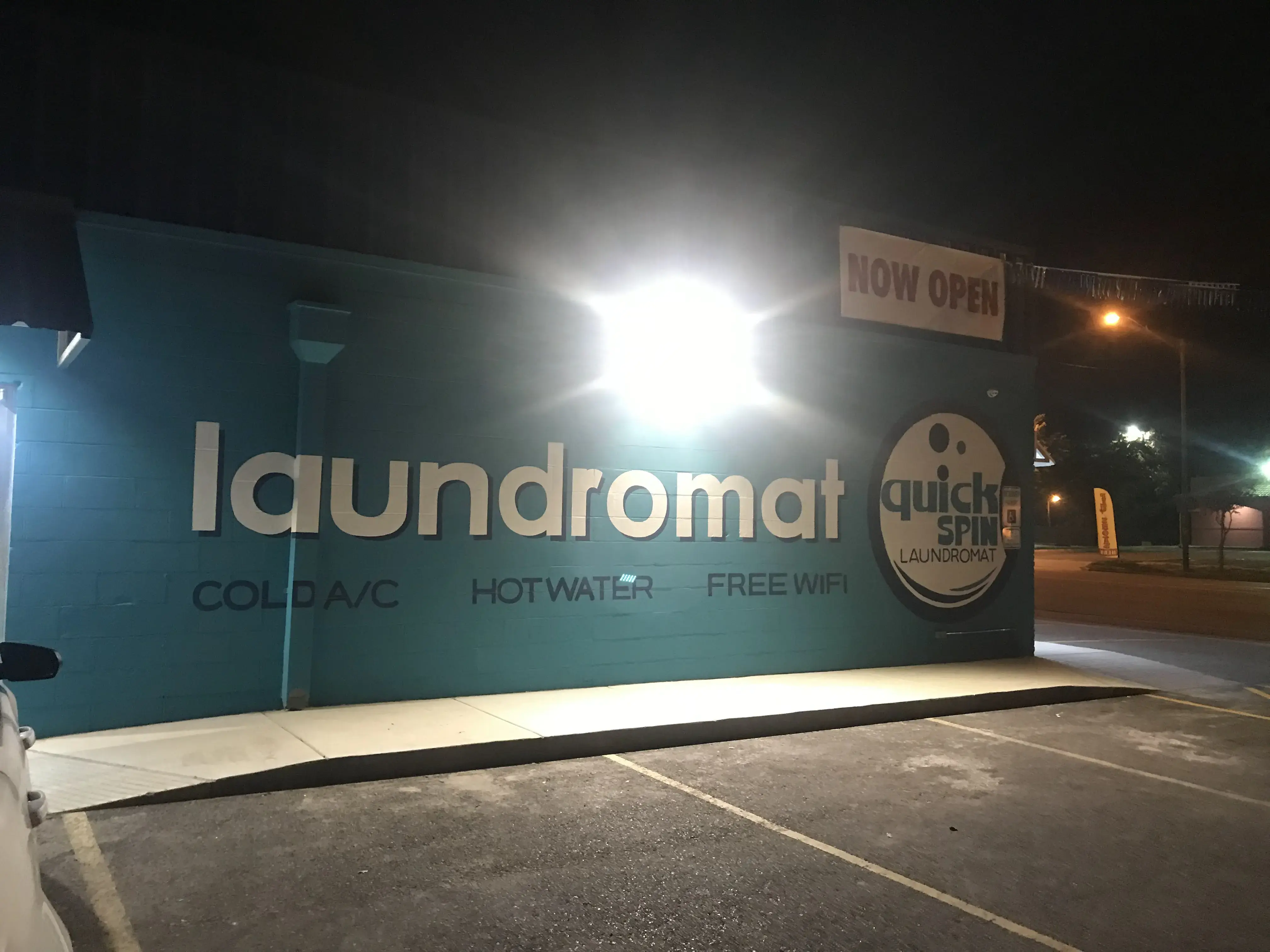 Quick Spin Laundromat - Image 6