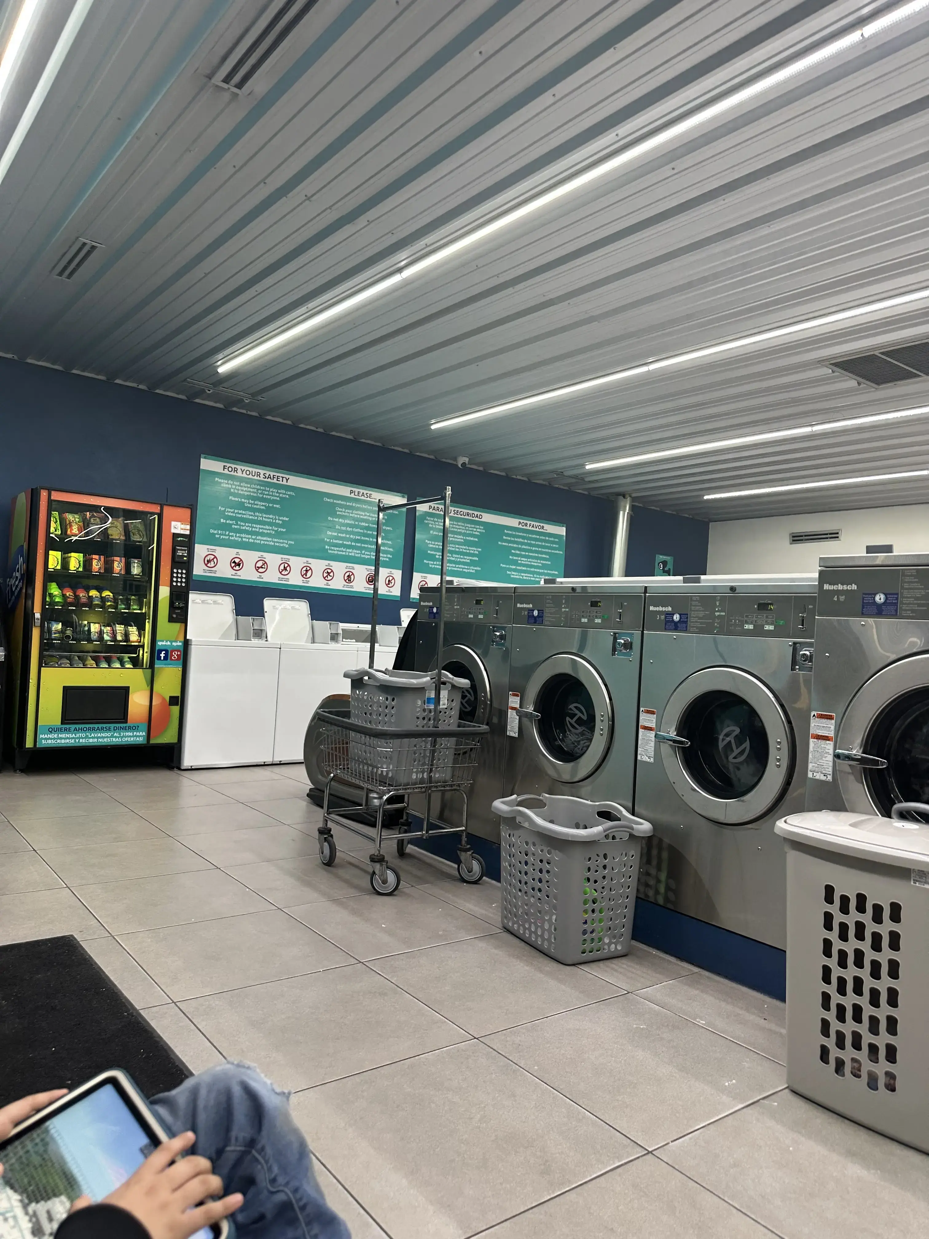 Quick Spin Laundromat - Image 20