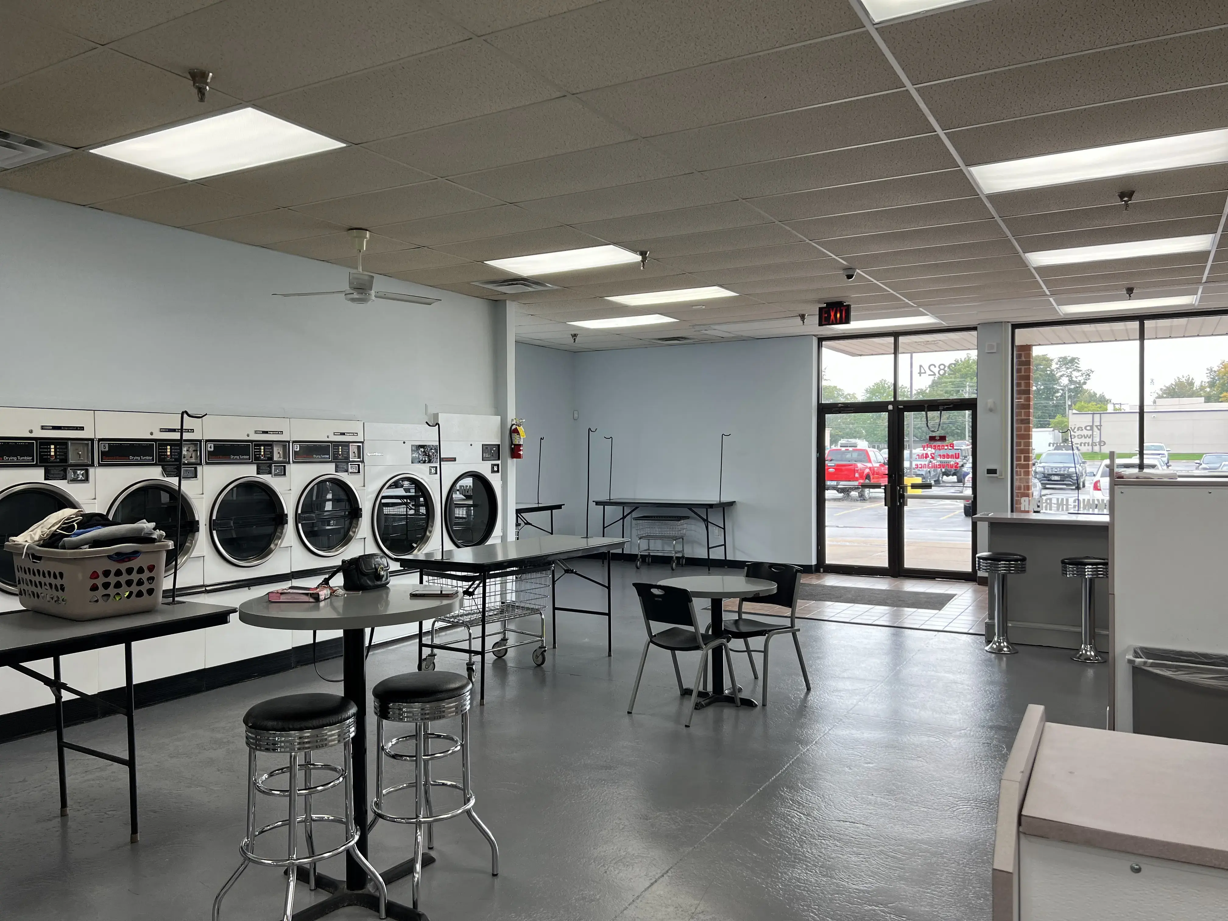 Quick Wash Coin Laundry Iowa - Image 16