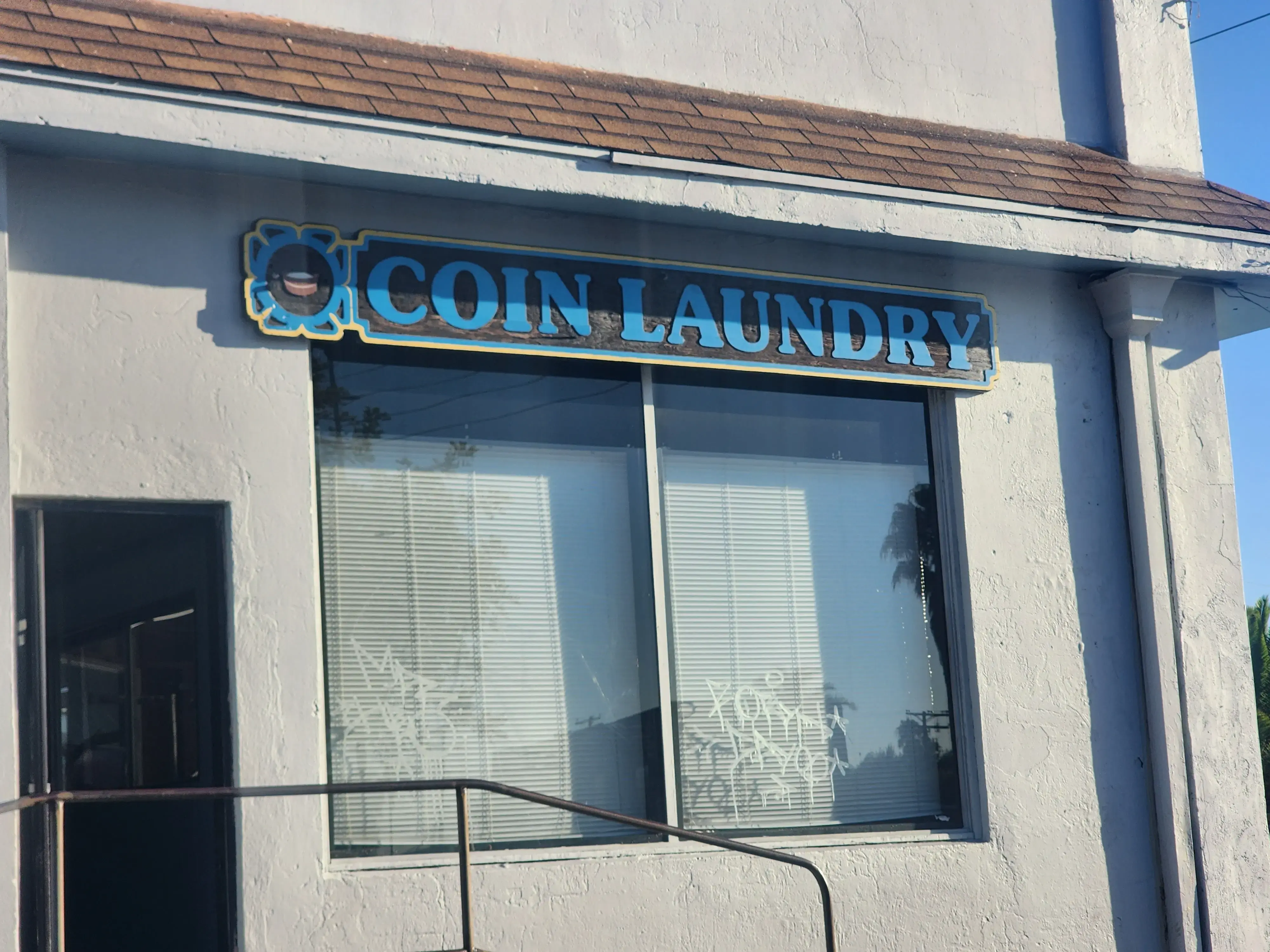 Quick Wash Coin Laundry thumbnail 15