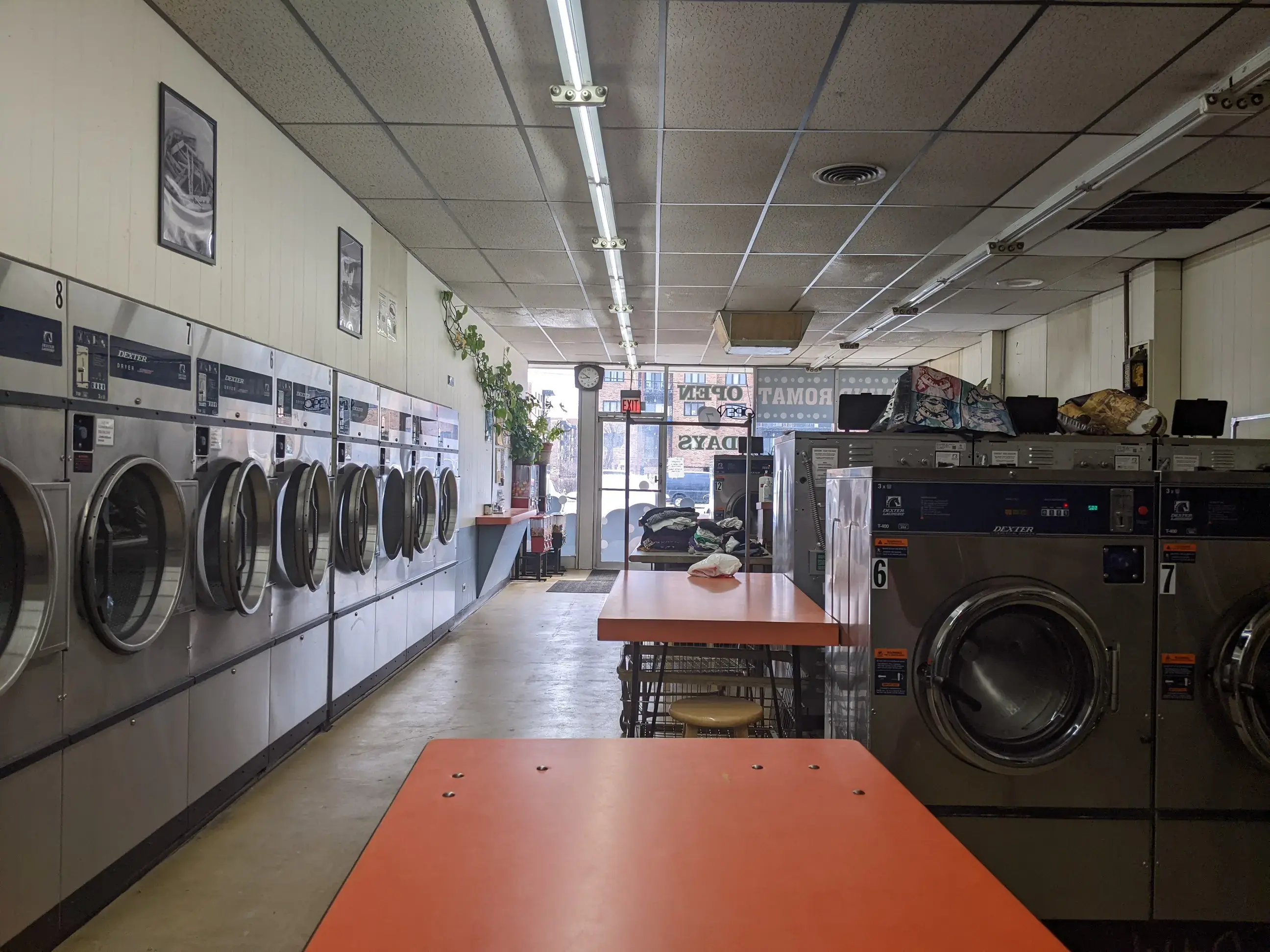 Quick Wash Des Plaines - Image 3