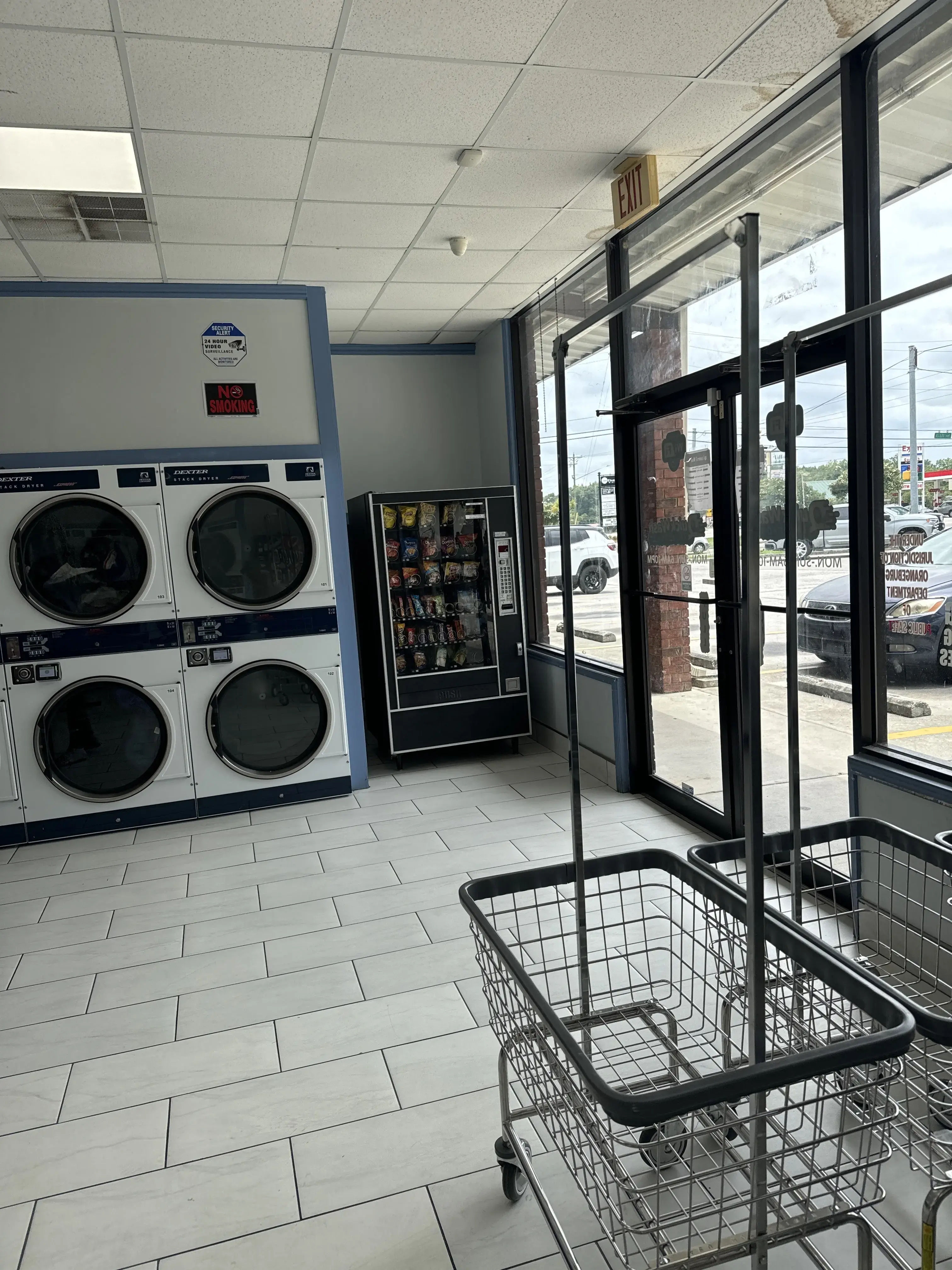 Quick Wash Laundromat thumbnail 6