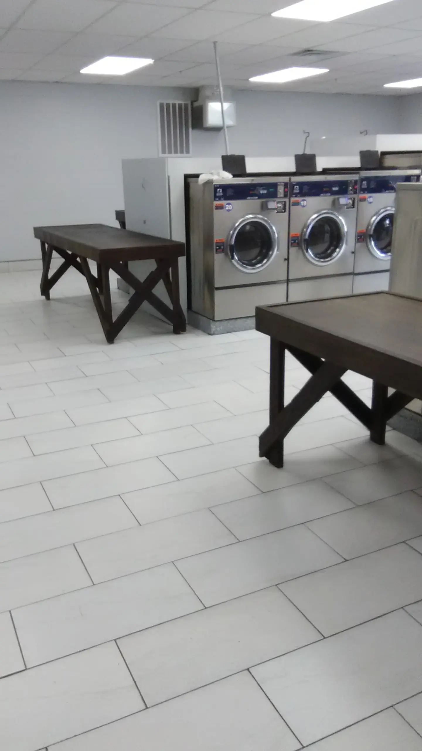 Quick Wash Laundromat thumbnail 7
