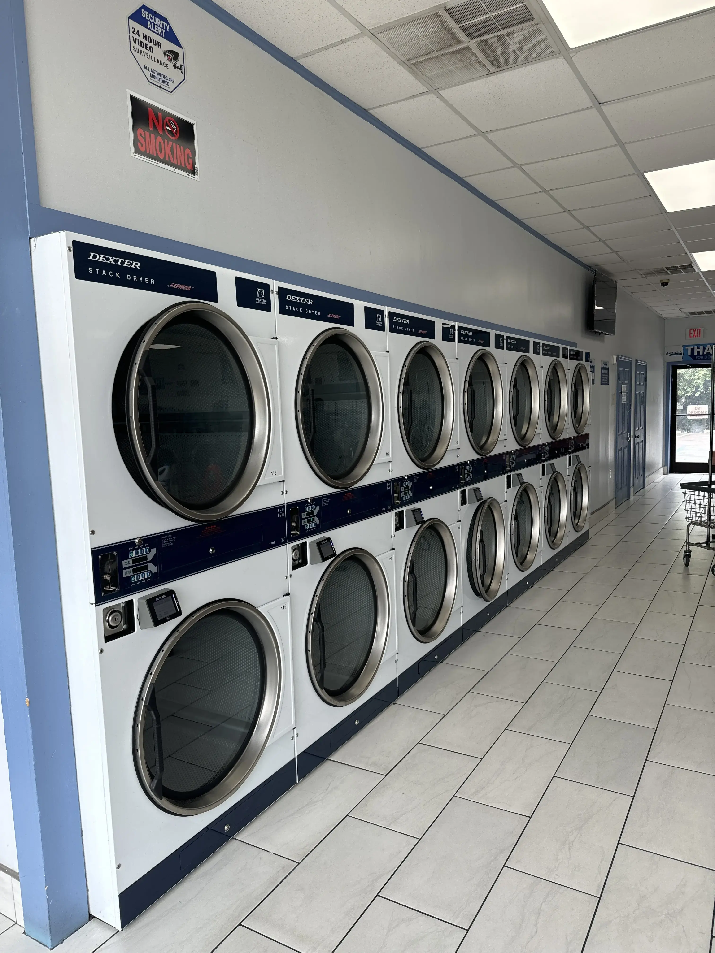 Quick Wash Laundromat - Image 1
