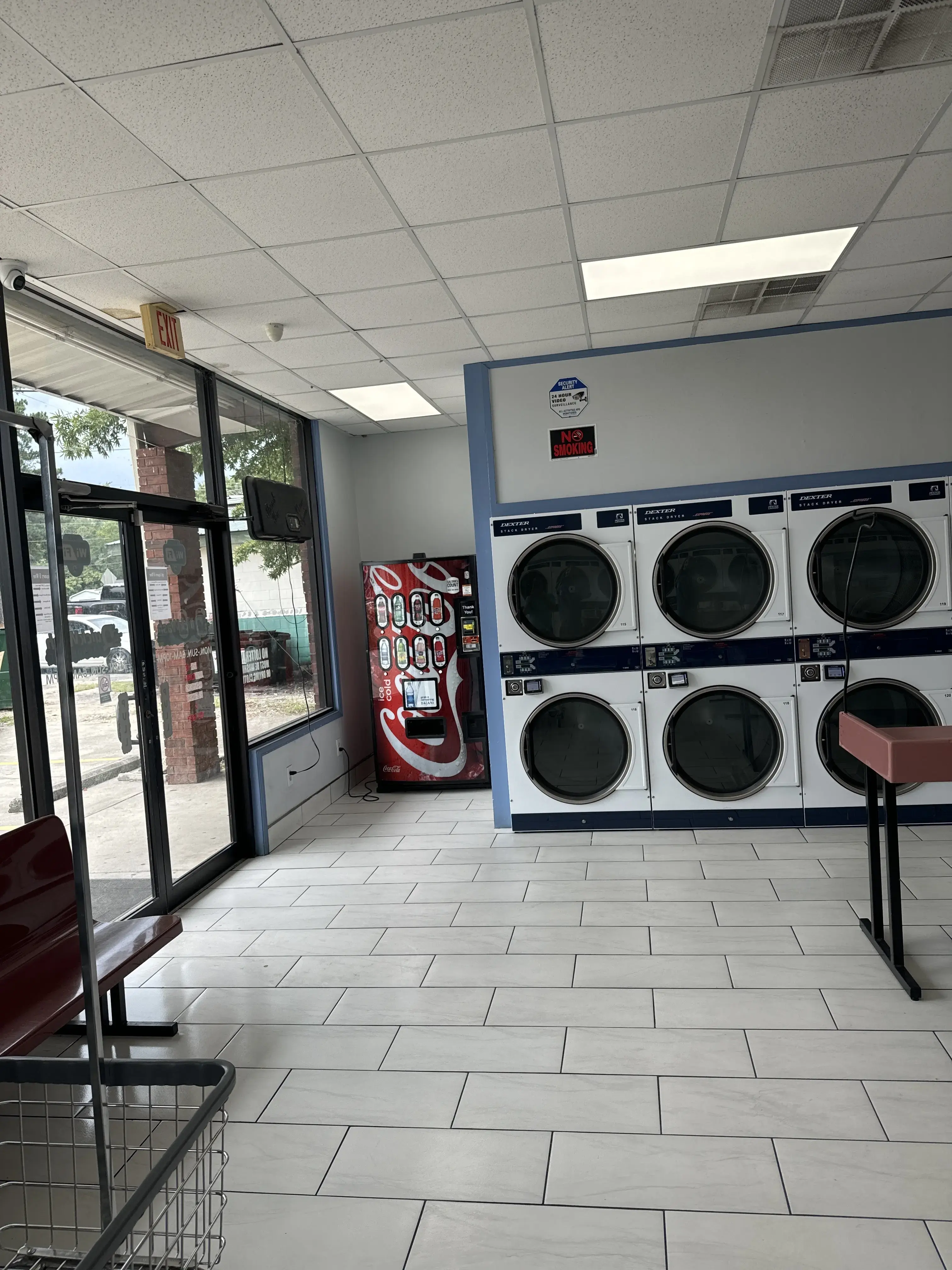 Quick Wash Laundromat thumbnail 7
