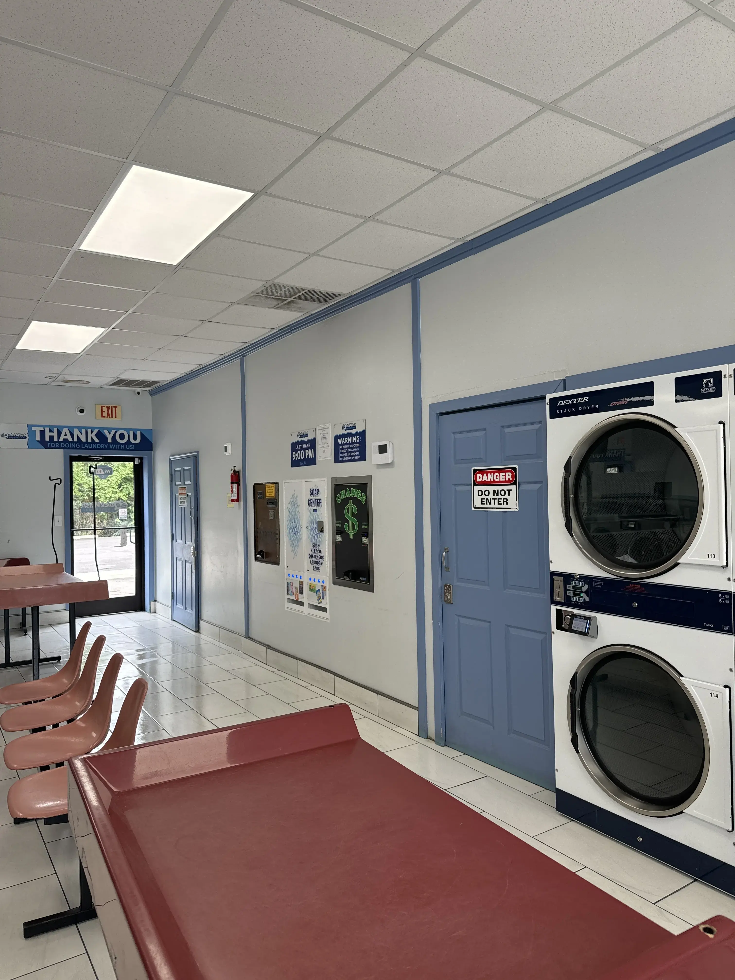 Quick Wash Laundromat - Image 5